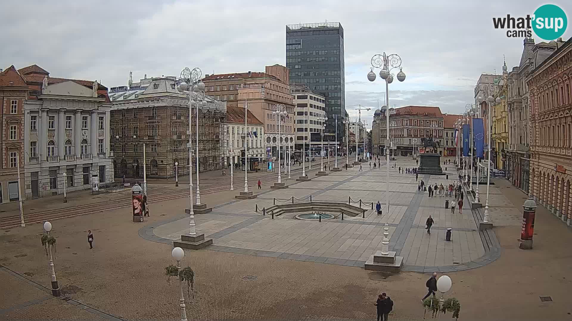 Zagreb Live Webcam – Bana Jelačić square