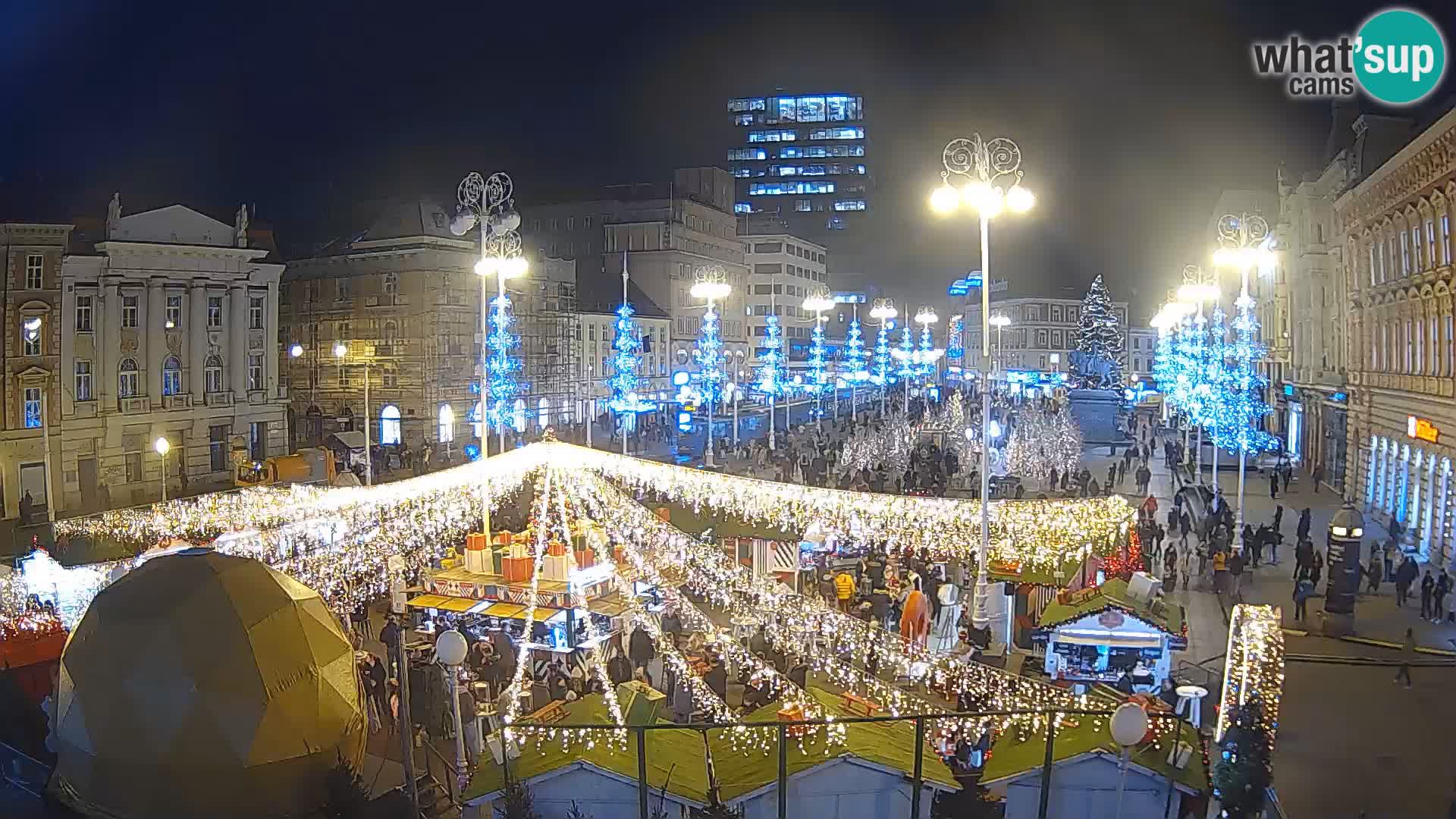 Zagreb spletna kamera trg Bana Jelačića