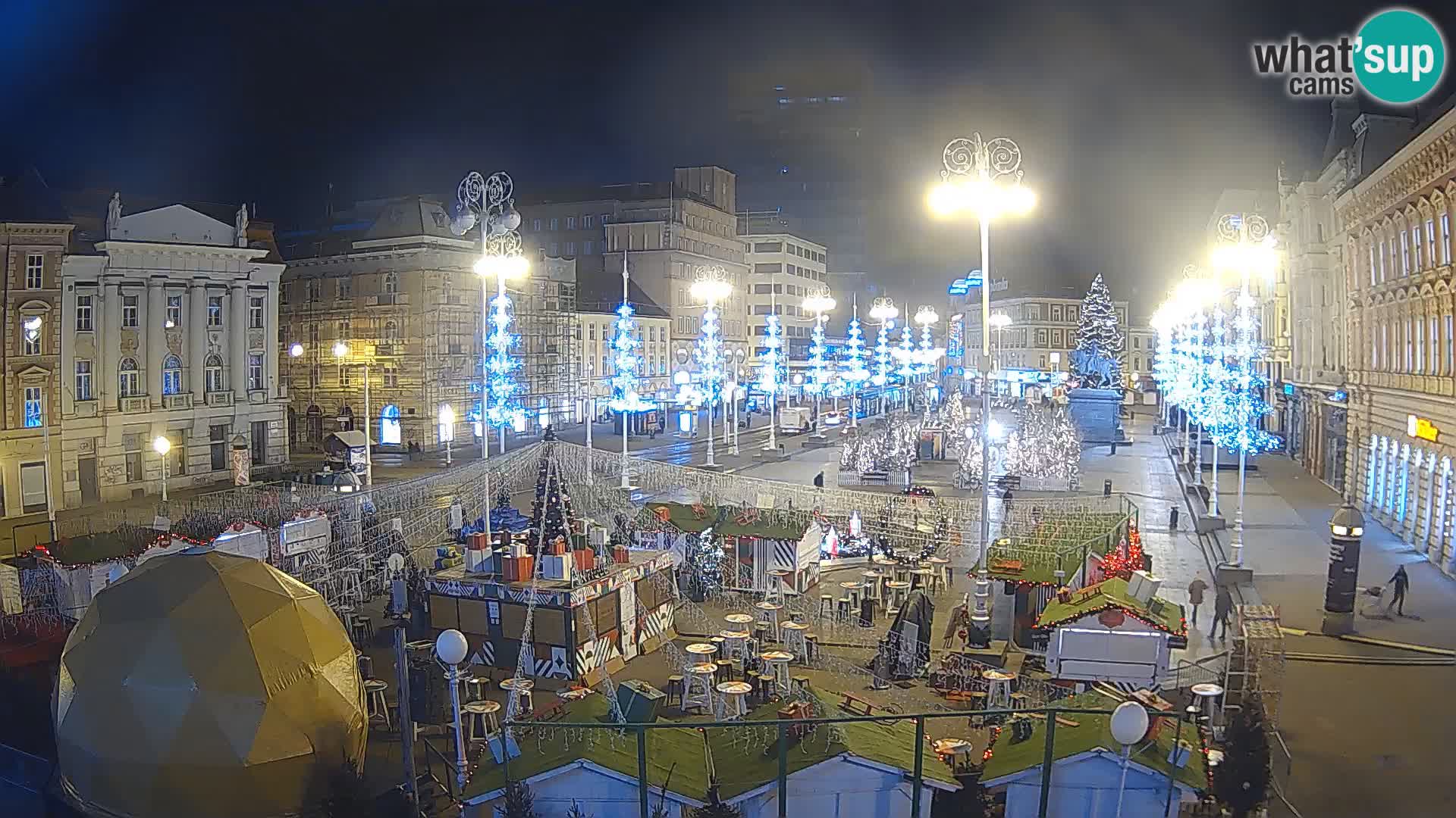 Zagreb Live Webcam – Bana Jelačić square