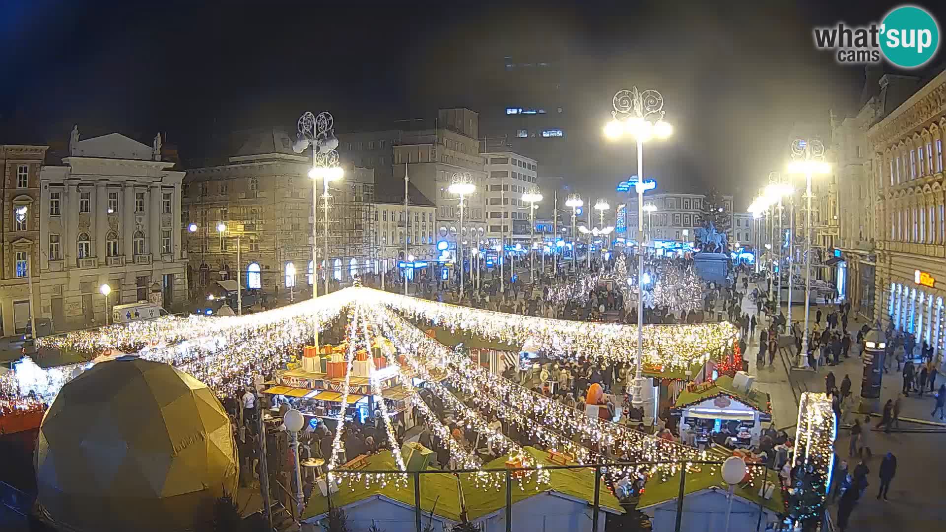 Zagreb Live Webcam – Bana Jelačić square