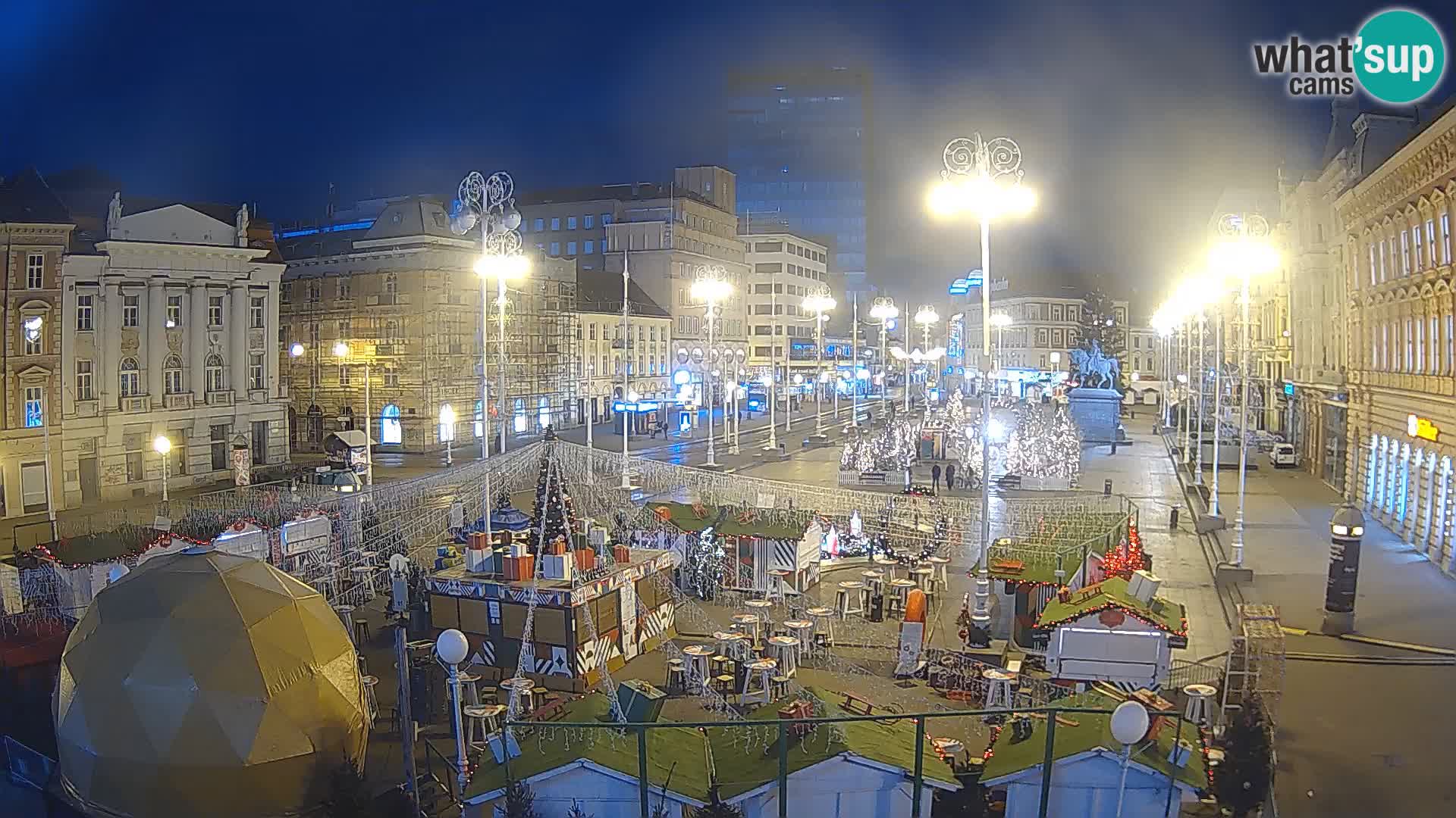 Zagreb Live Webcam – Bana Jelačić square