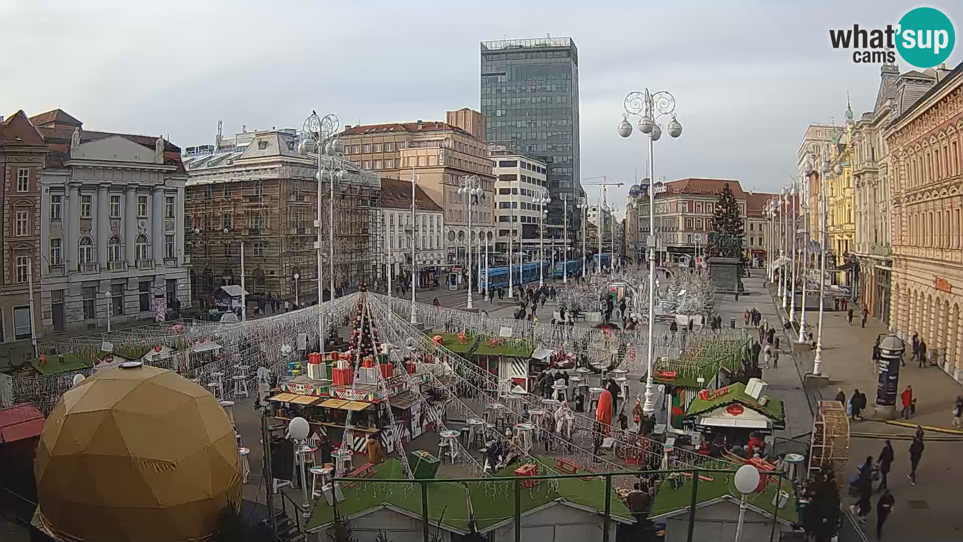 Zagreb Live Webcam – Bana Jelačić square