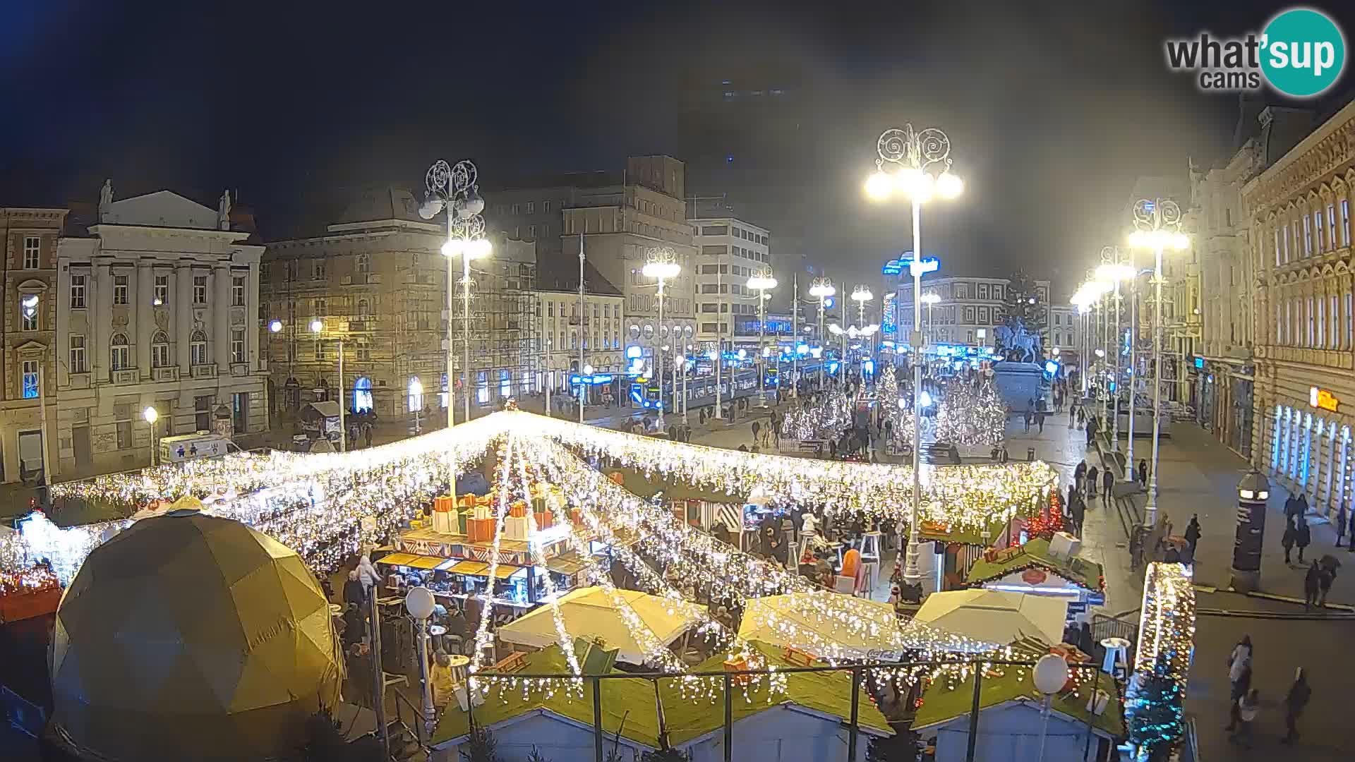 Zagreb Live Webcam – Bana Jelačić square