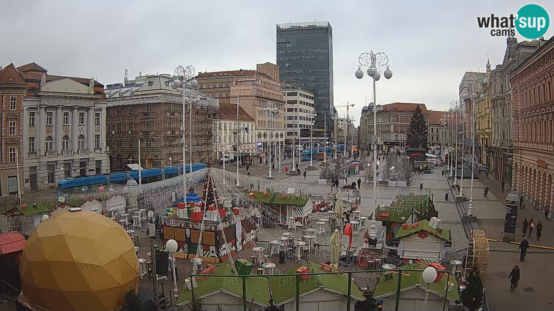 Zagreb Live Webcam – Bana Jelačić square