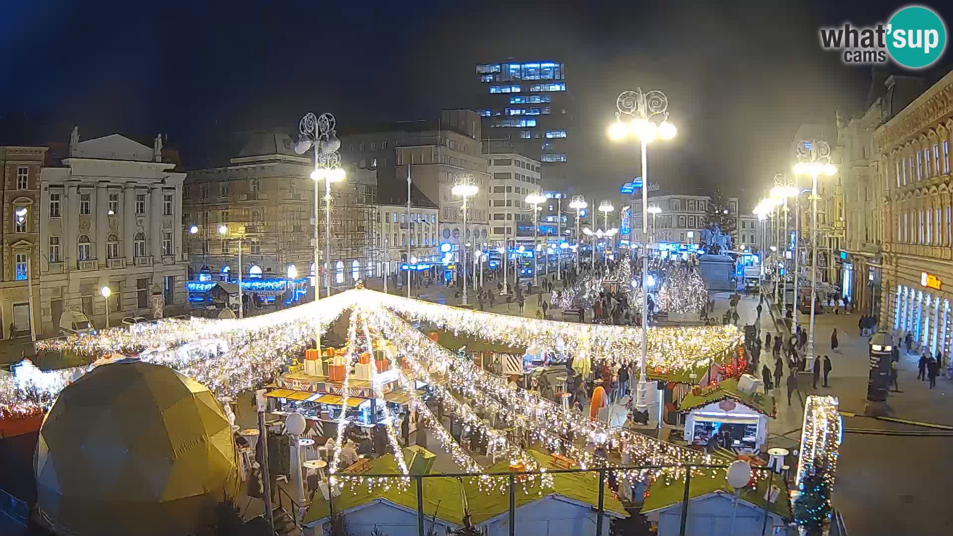 Zagreb Live Webcam – Bana Jelačić square