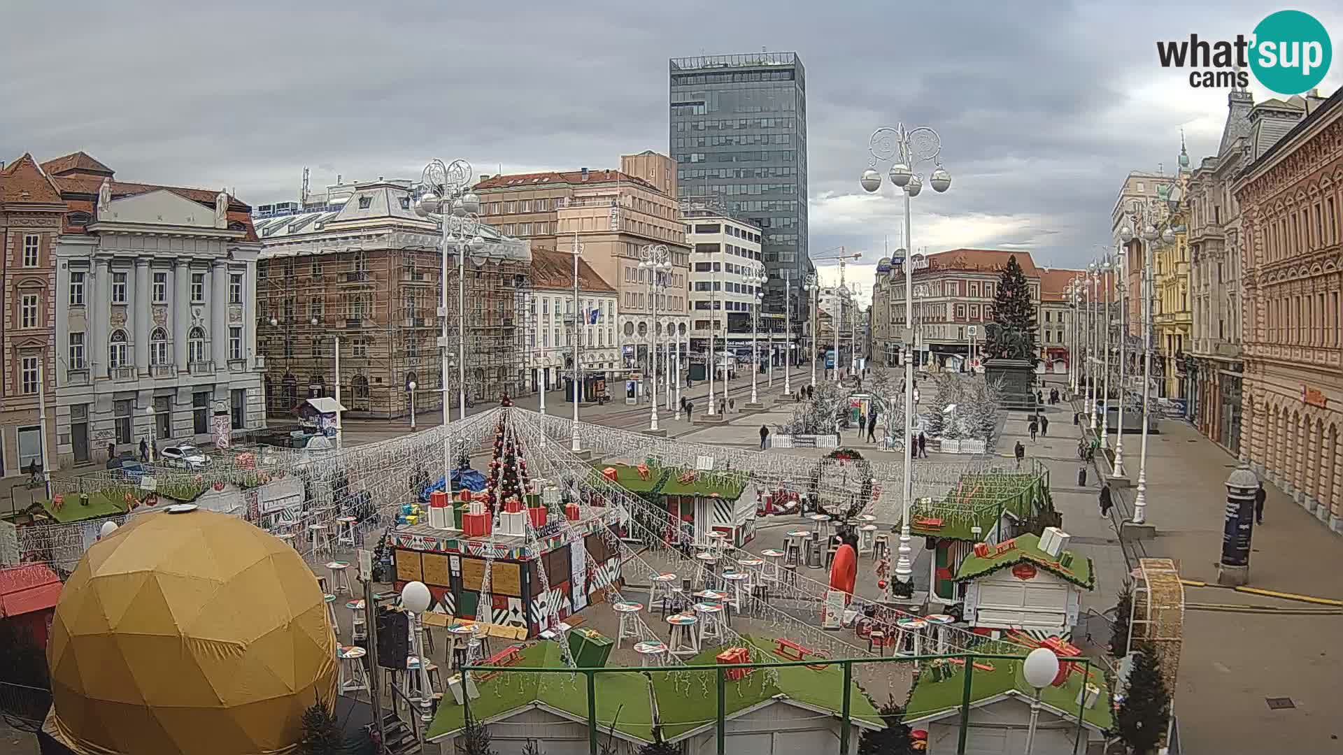 Zagreb Live Webcam – Bana Jelačić square