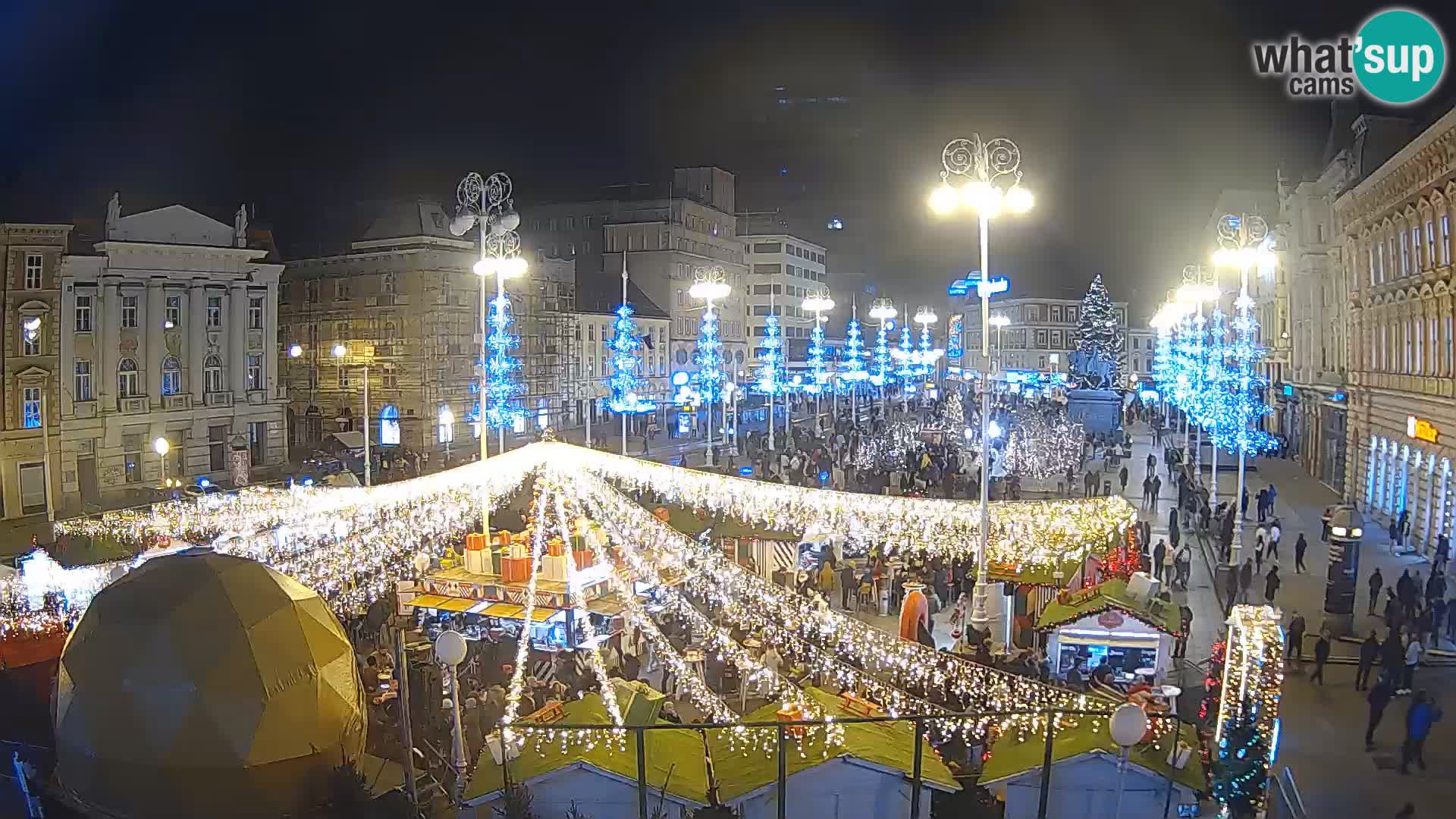 Zagreb spletna kamera trg Bana Jelačića