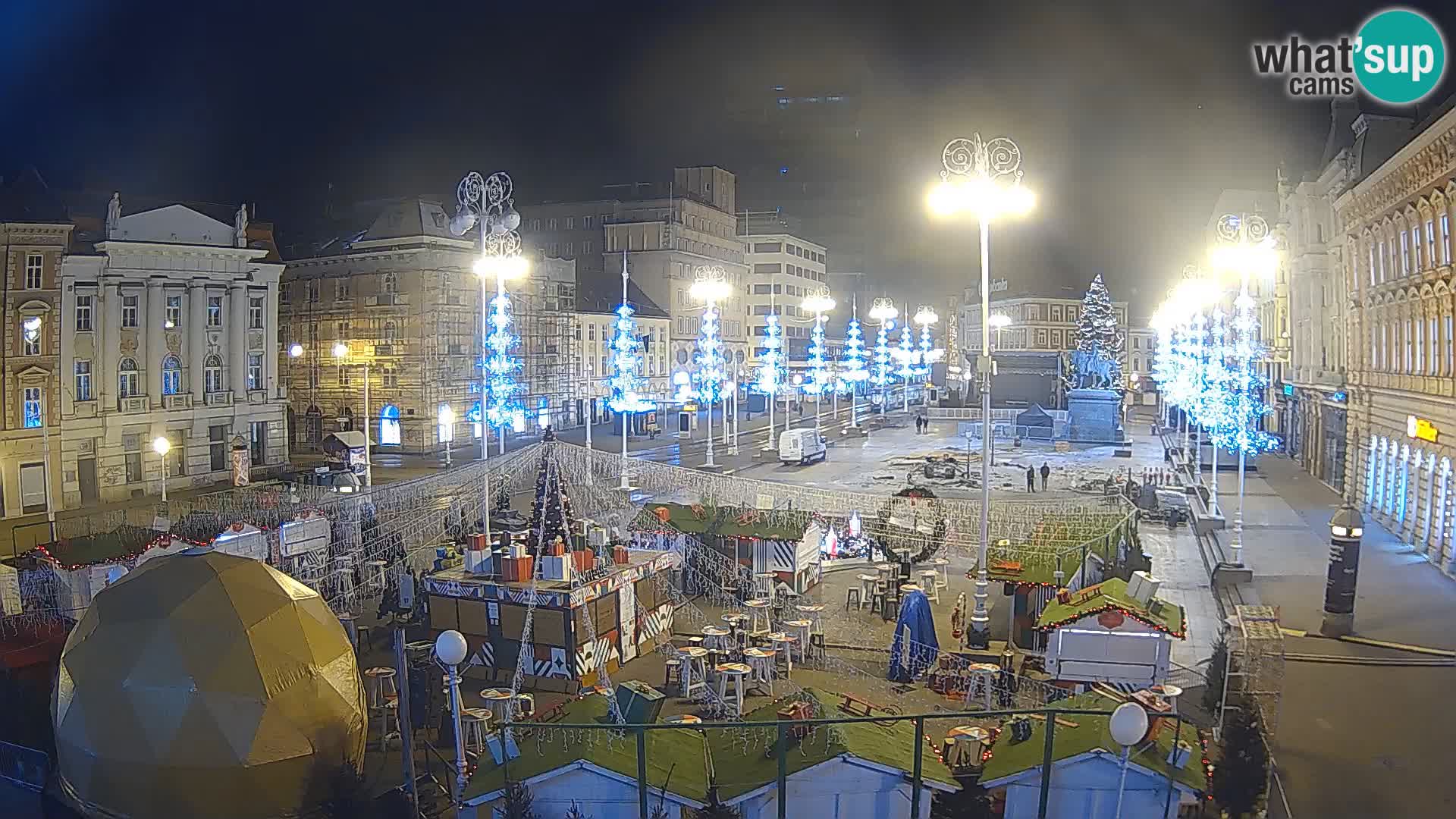 Zagreb Live Webcam – Bana Jelačić square