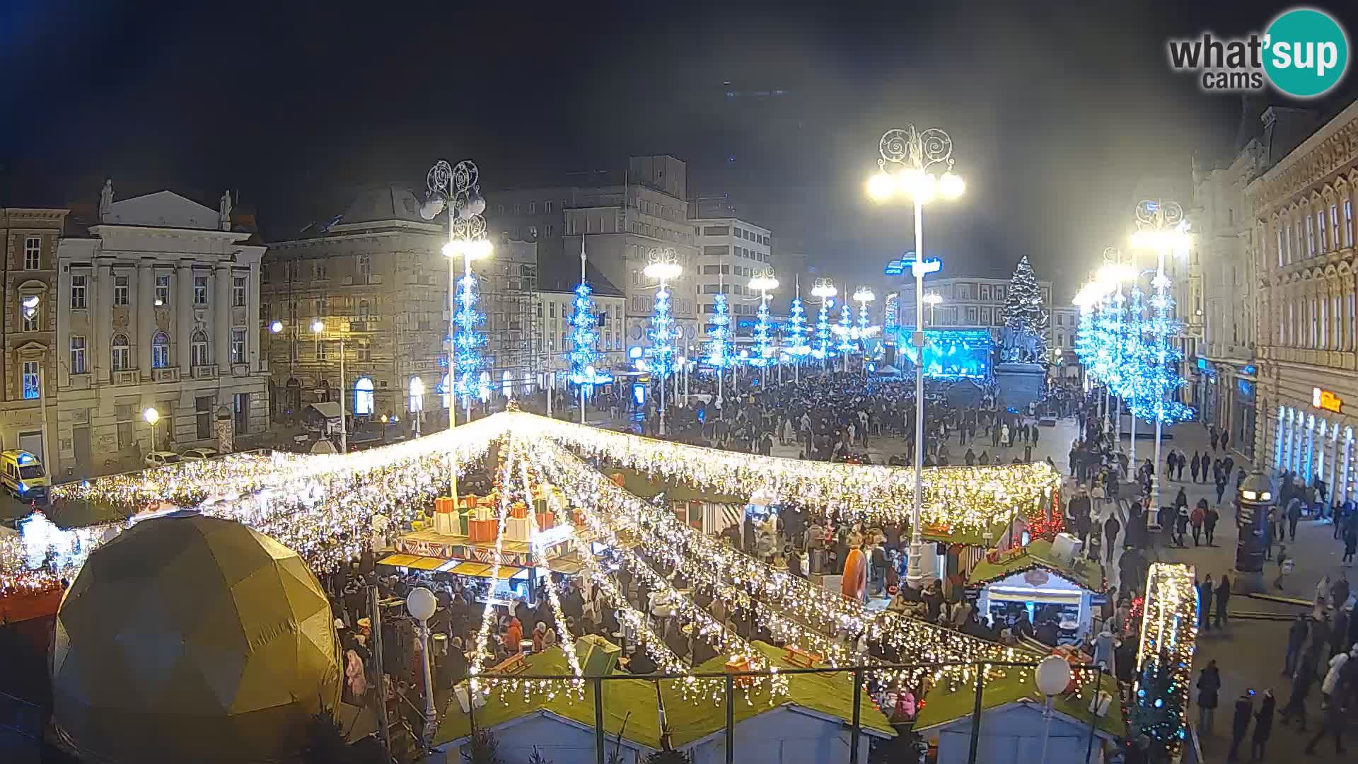 Zagreb Live Webcam – Bana Jelačić square