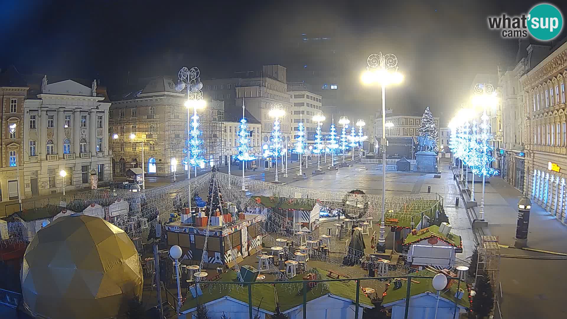 Zagreb Live Webcam – Bana Jelačić square