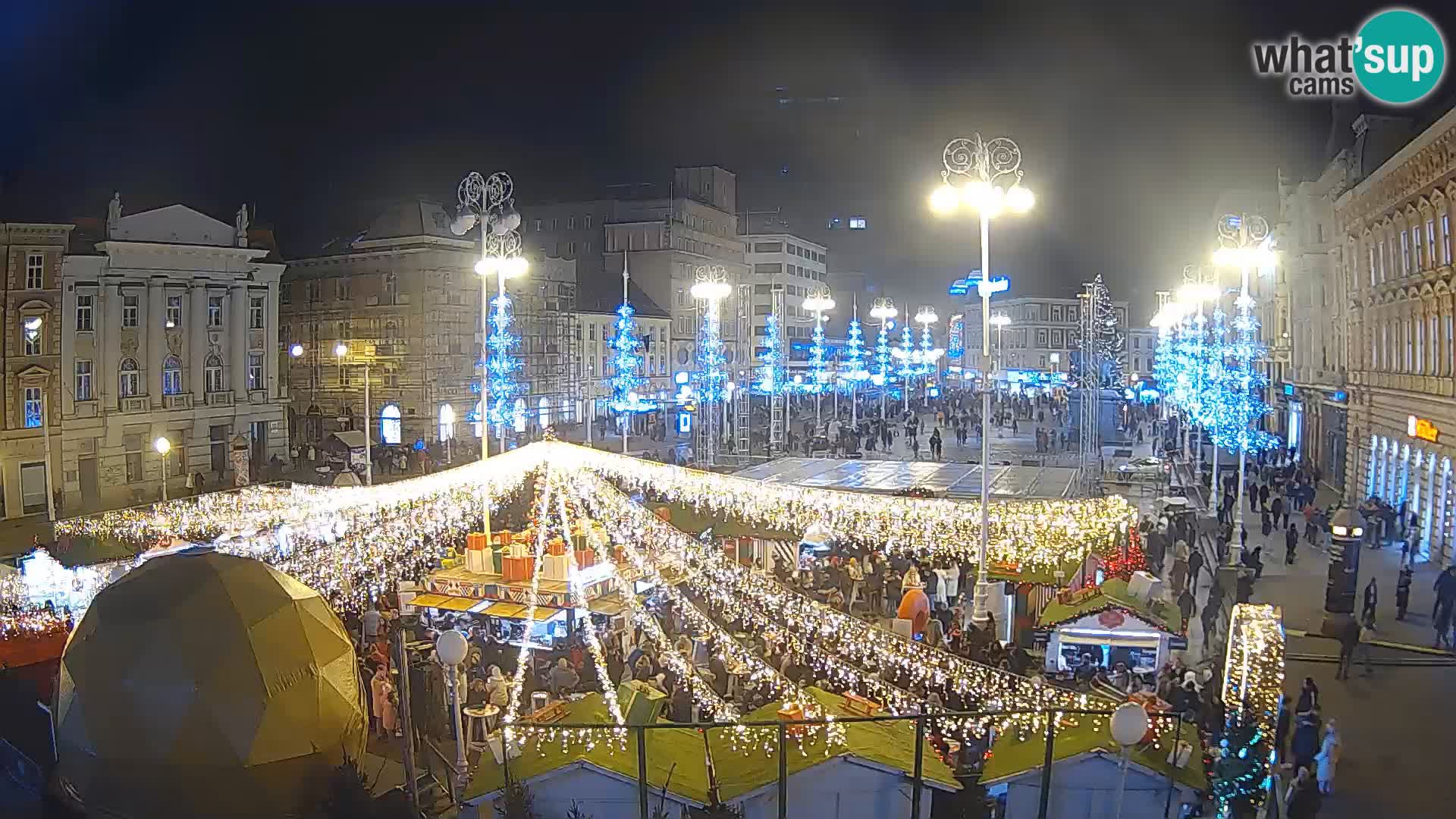 Zagreb Live Webcam – Bana Jelačić square