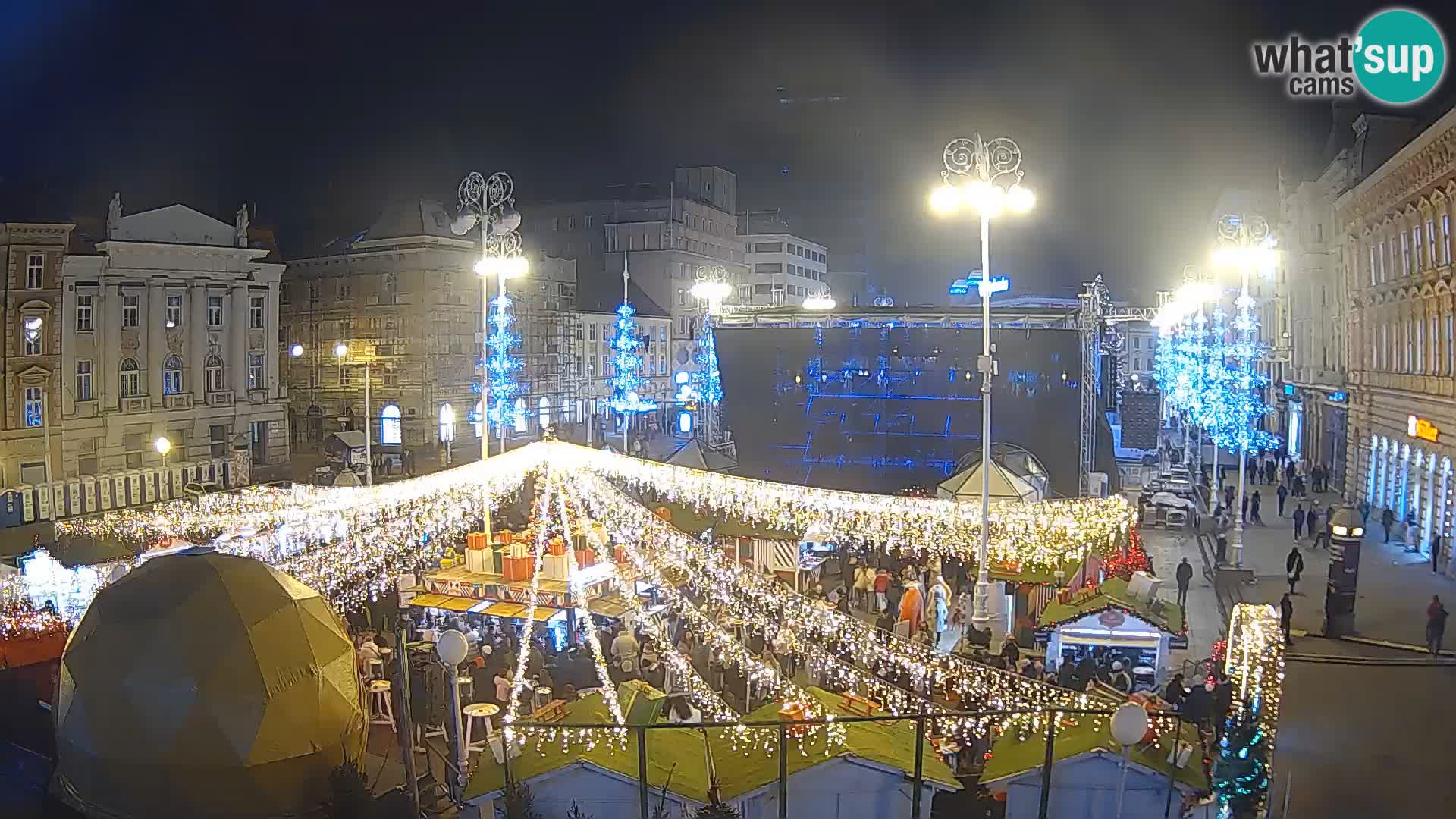 Zagreb Live Webcam – Bana Jelačić square