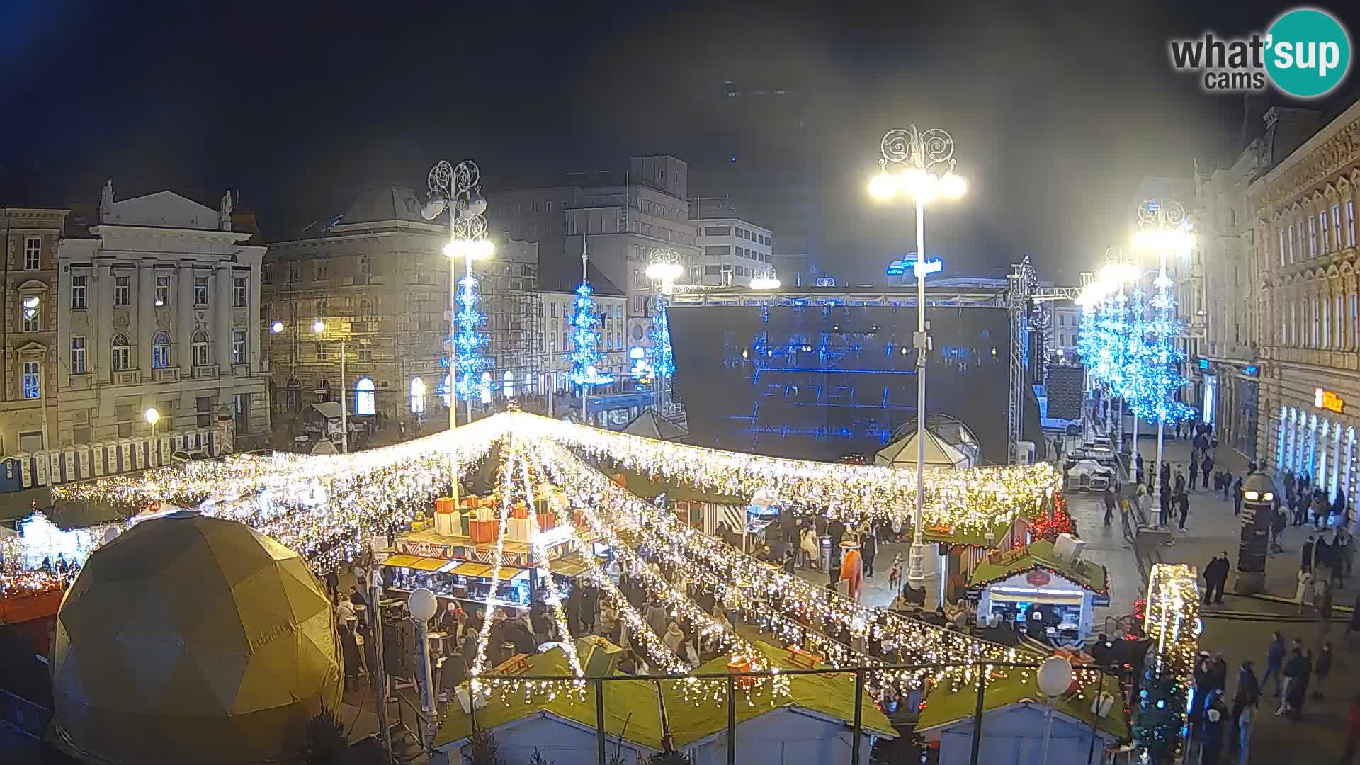 Zagreb Live Webcam – Bana Jelačić square