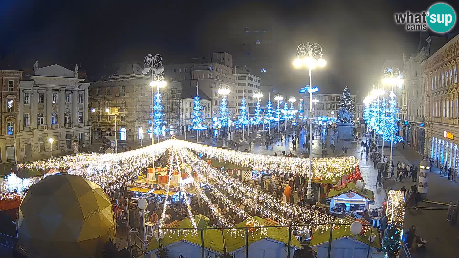 Zagreb Live Webcam – Bana Jelačić square