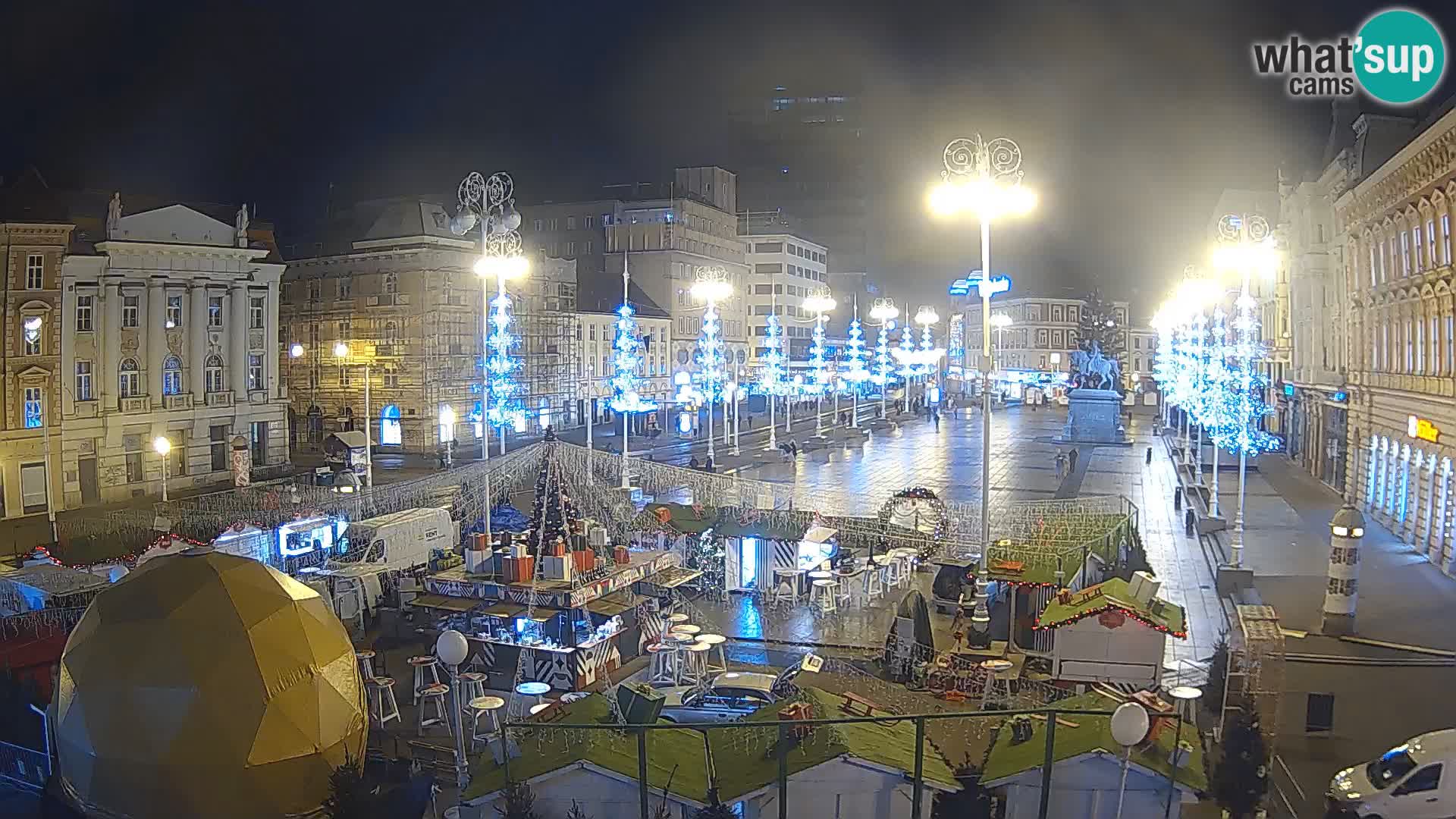 Zagreb Live Webcam – Bana Jelačić square