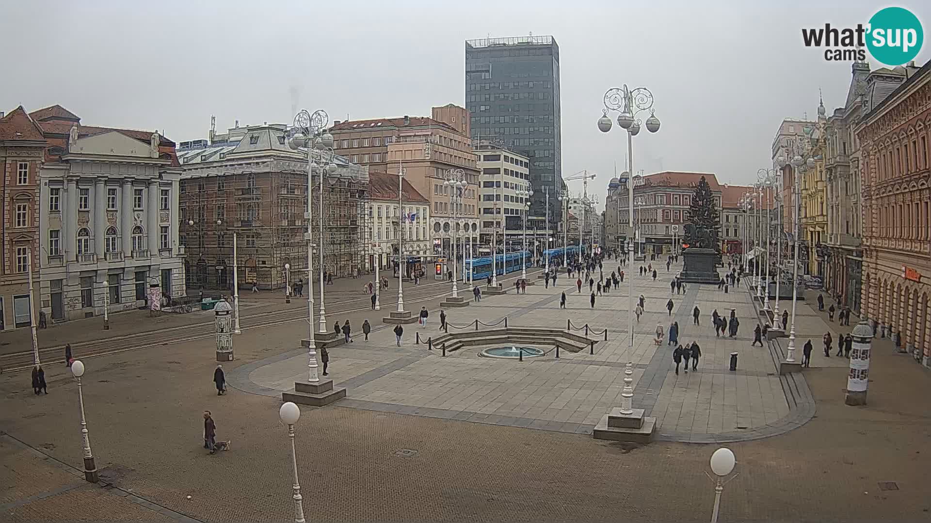 Zagreb Live Webcam – Bana Jelačić square