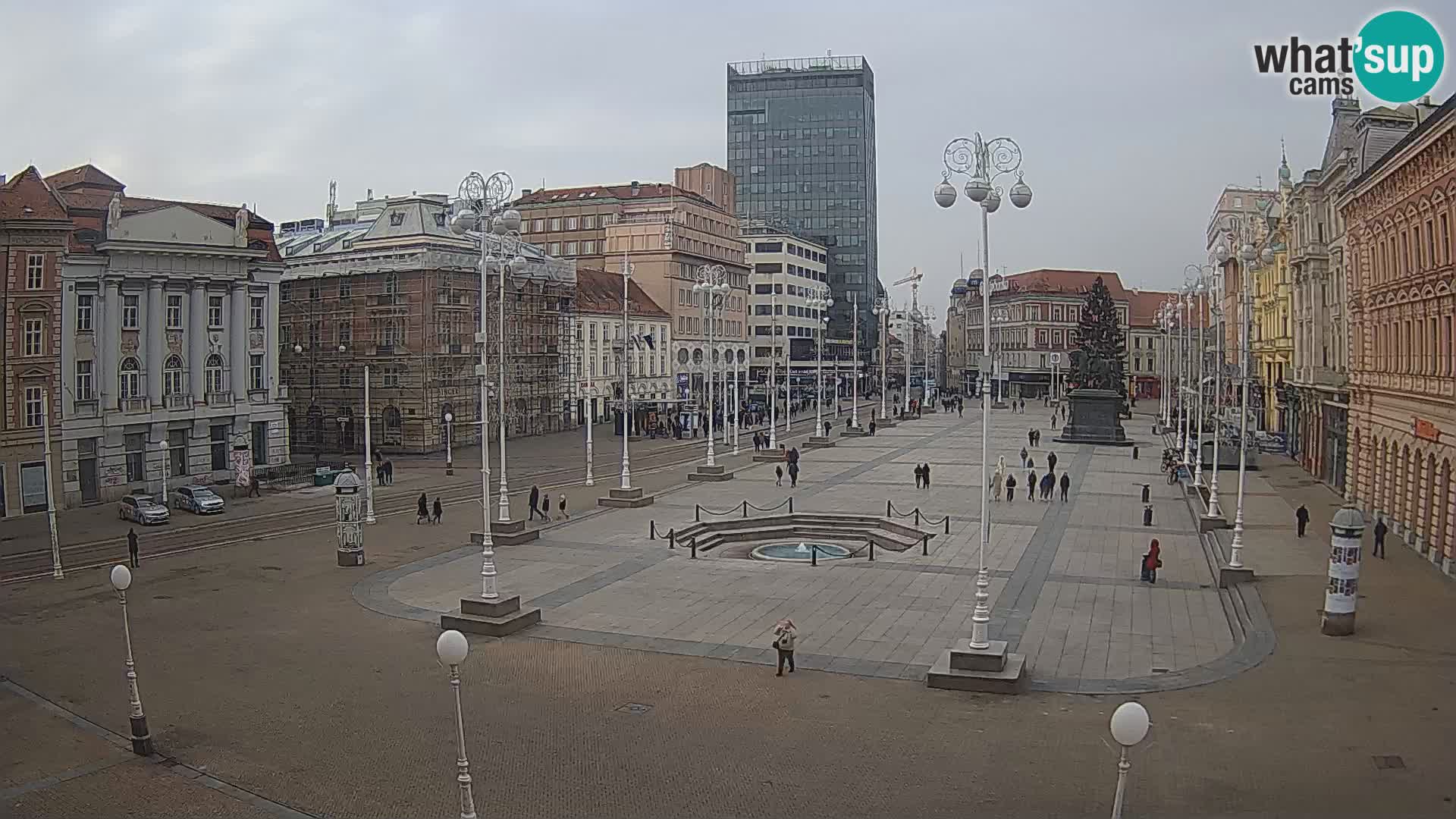 Zagreb Live Webcam – Bana Jelačić square