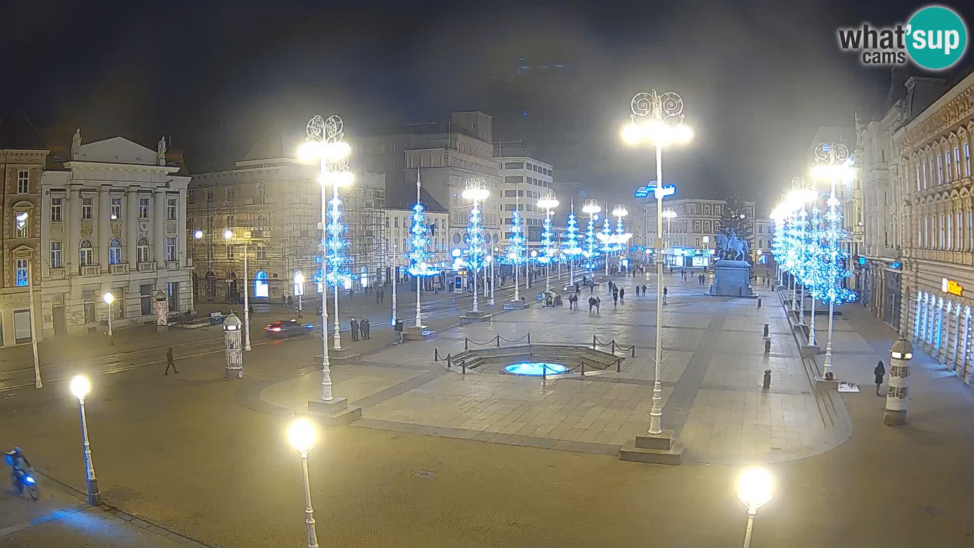 Zagreb Live Webcam – Bana Jelačić square