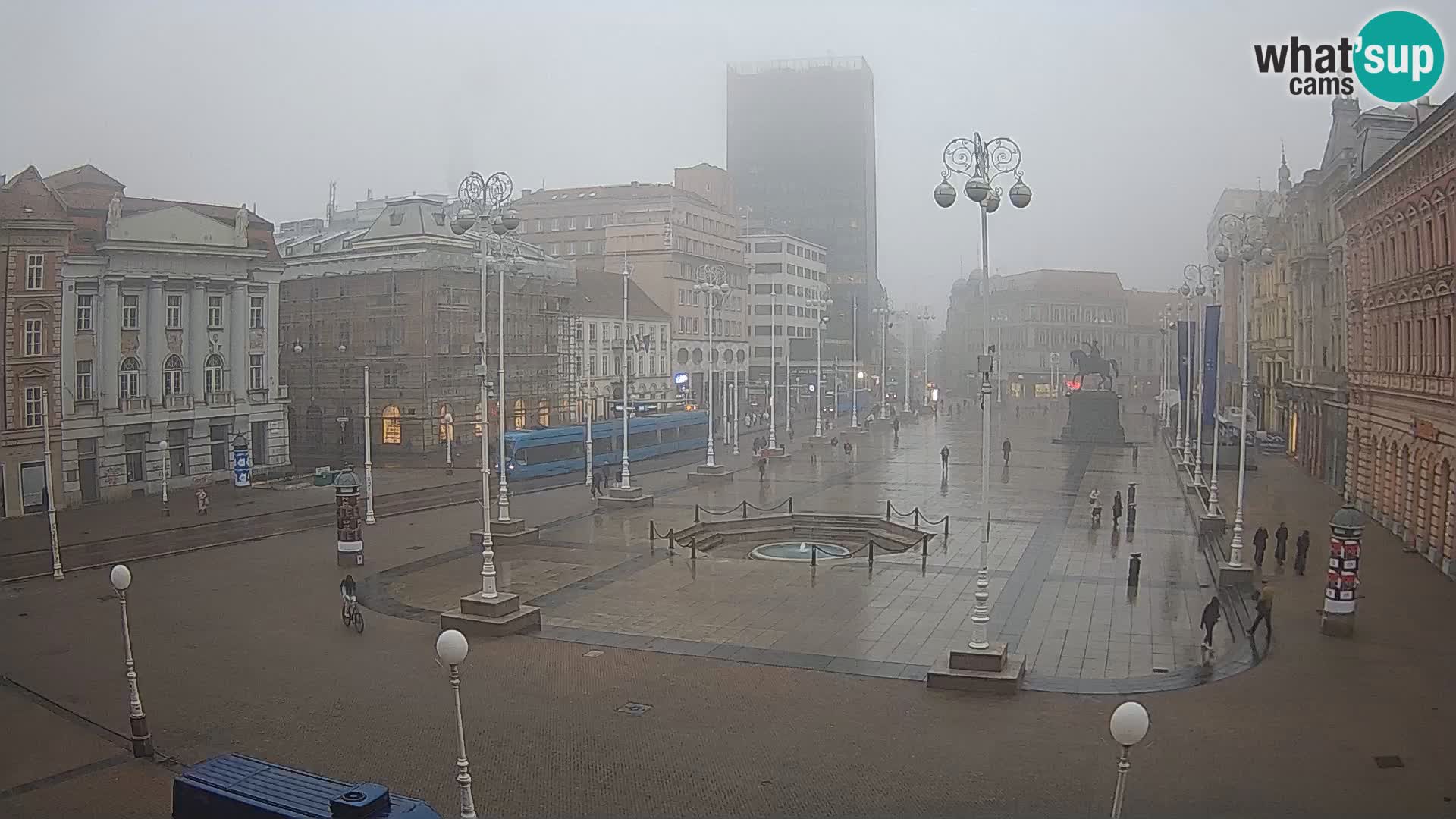 Zagreb Live Webcam – Bana Jelačić square