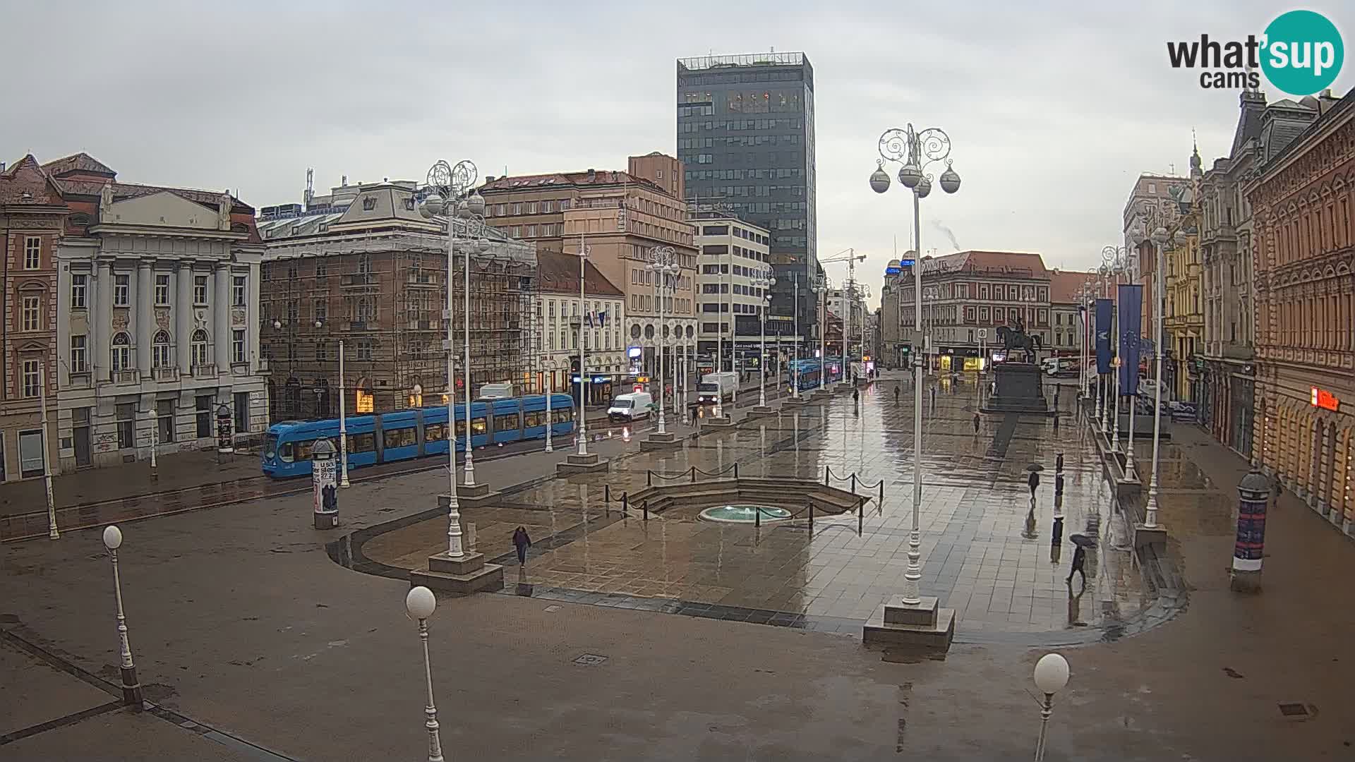 Zagreb Live Webcam – Bana Jelačić square