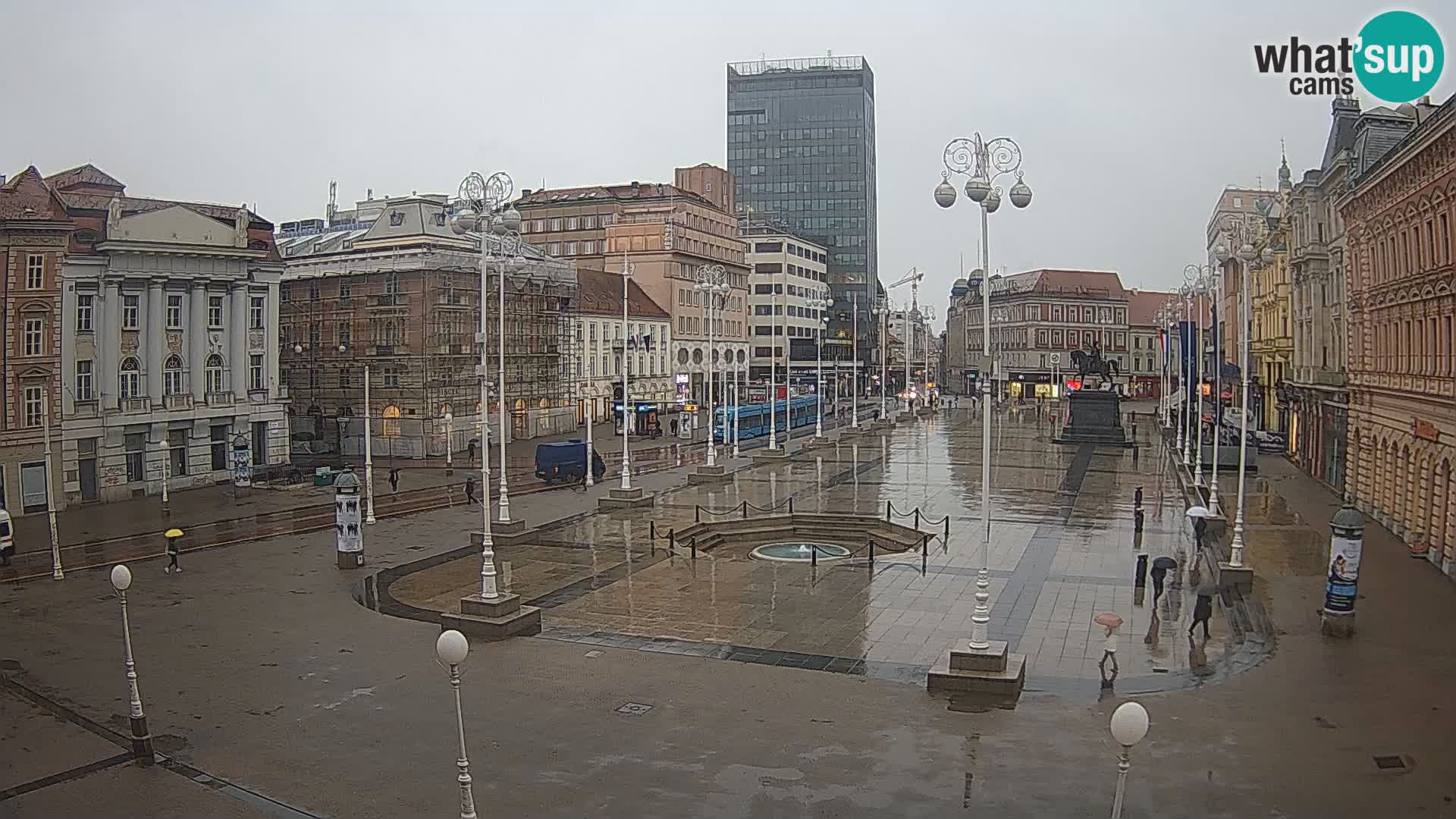 Zagreb Live Webcam – Bana Jelačić square