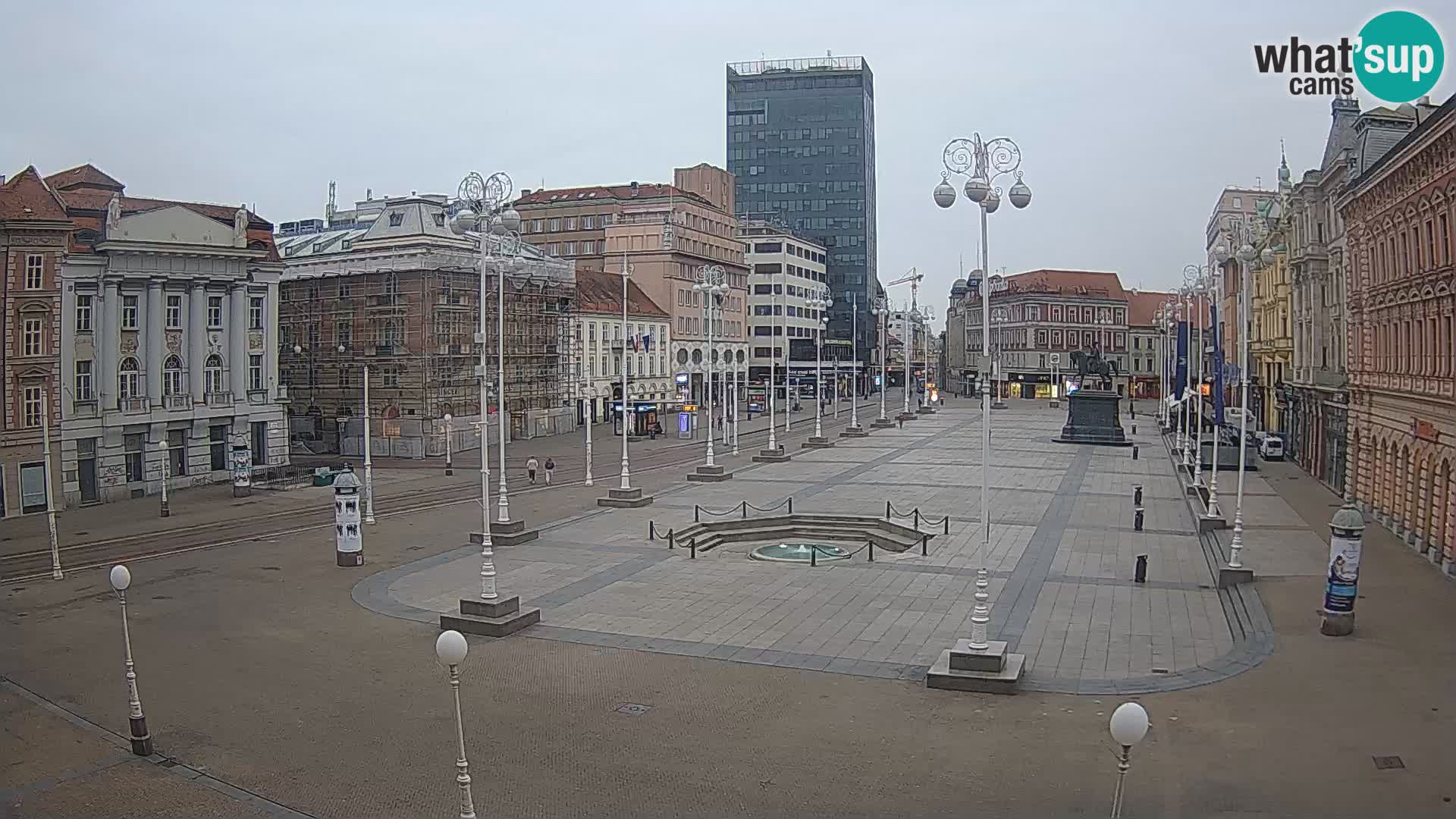 Zagreb Live Webcam – Bana Jelačić square