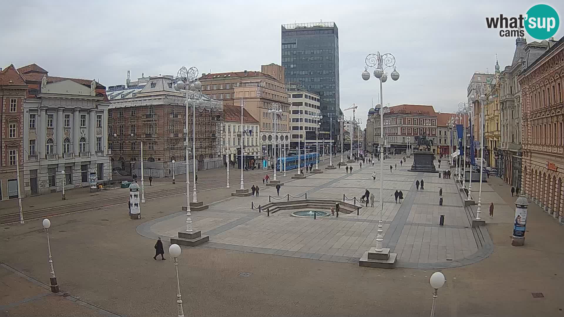 Zagreb Live Webcam – Bana Jelačić square