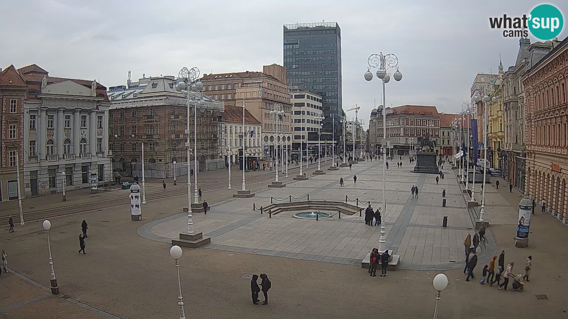 Zagreb Live Webcam – Bana Jelačić square