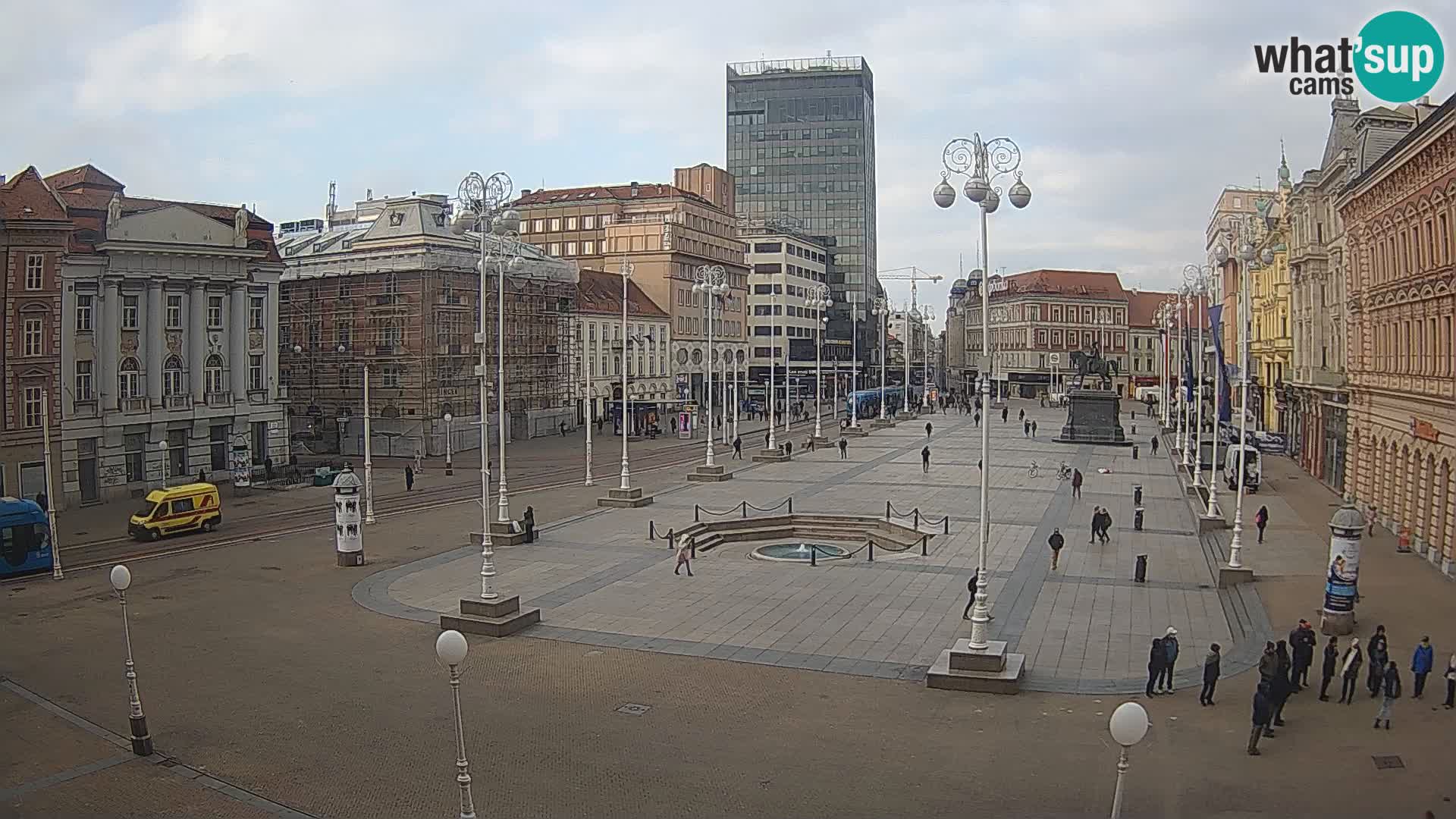 Zagreb Live Webcam – Bana Jelačić square