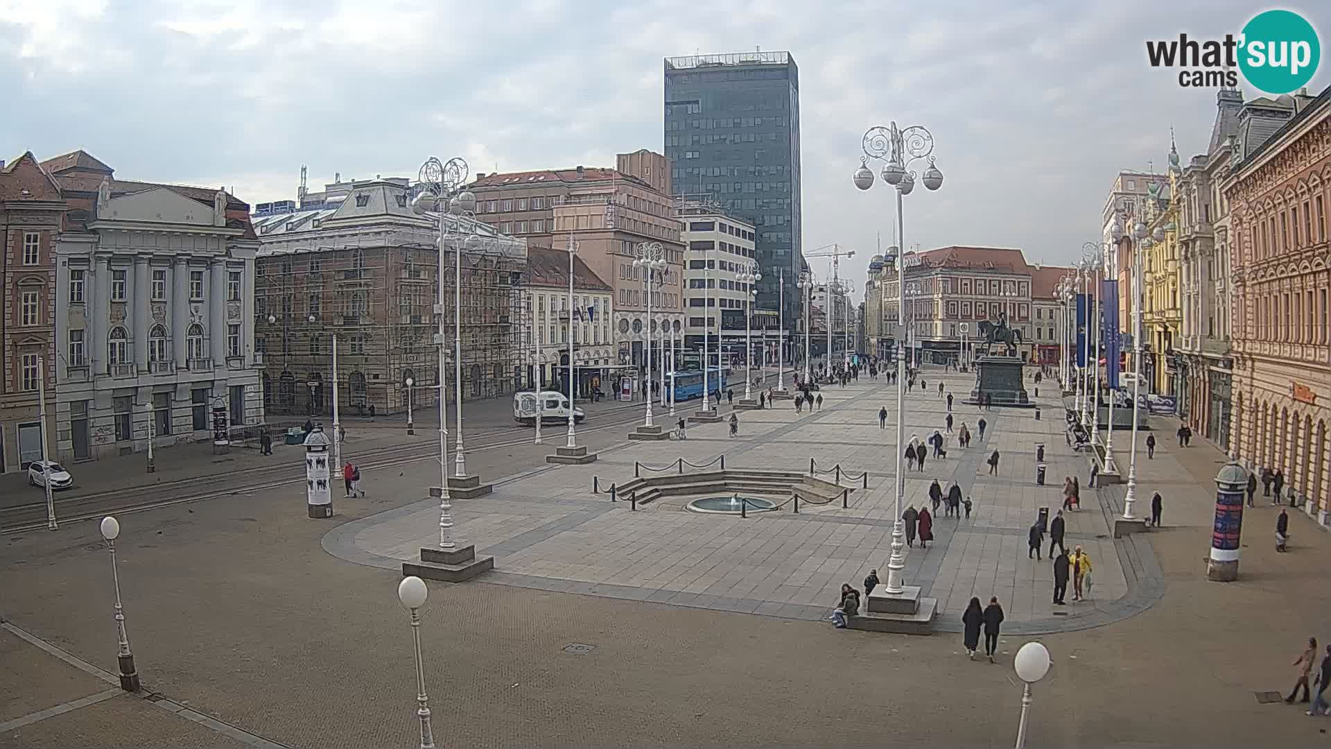 Zagreb Live Webcam – Bana Jelačić square