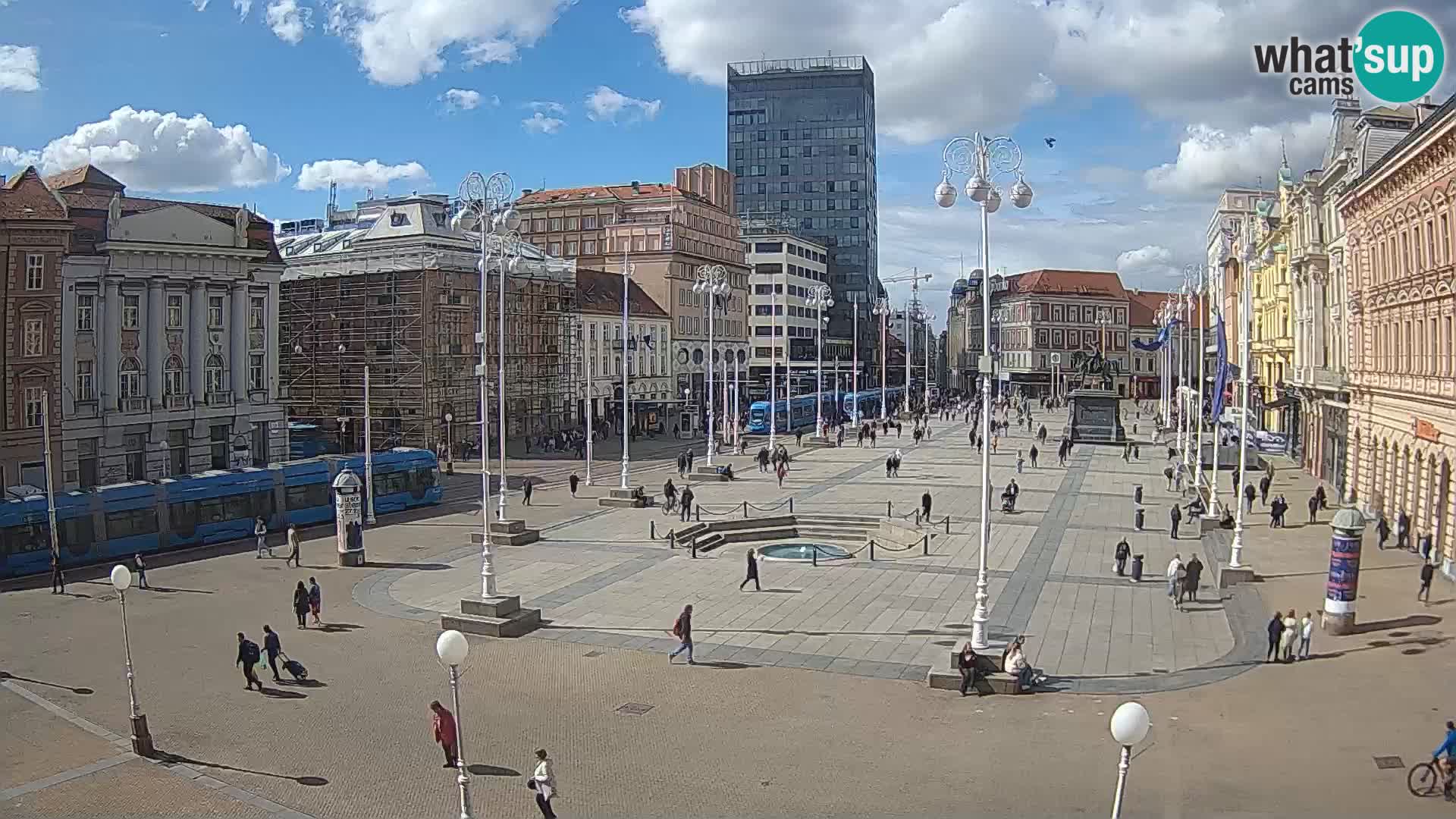 Zagreb Live Webcam – Bana Jelačić square