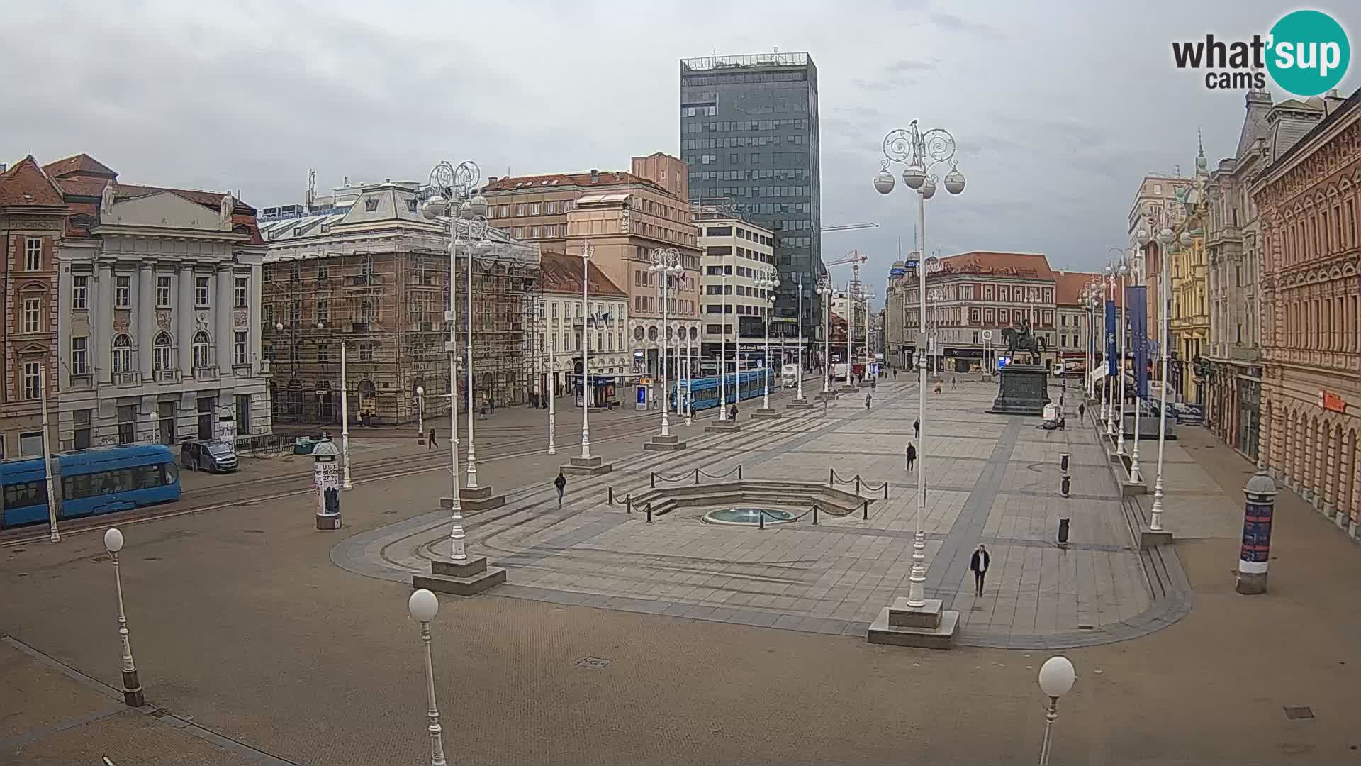 Zagreb Live Webcam – Bana Jelačić square