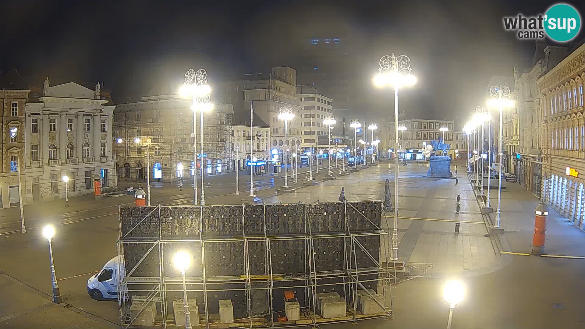 Zagreb Live Webcam – Bana Jelačić square