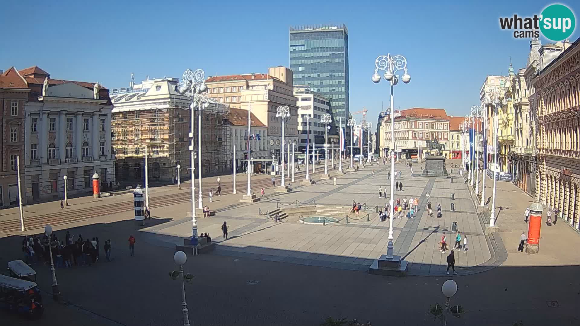 Zagreb Live Webcam – Bana Jelačić square