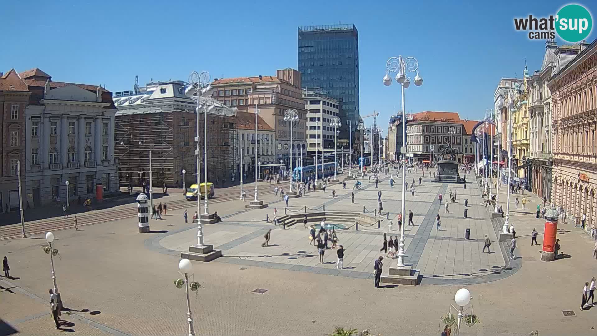Zagreb spletna kamera trg Bana Jelačića