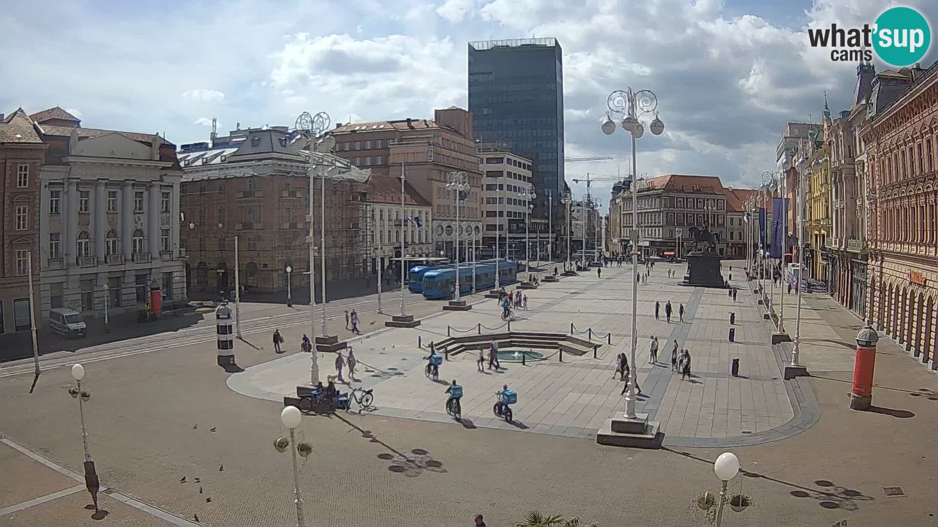Zagreb Live Webcam – Bana Jelačić square