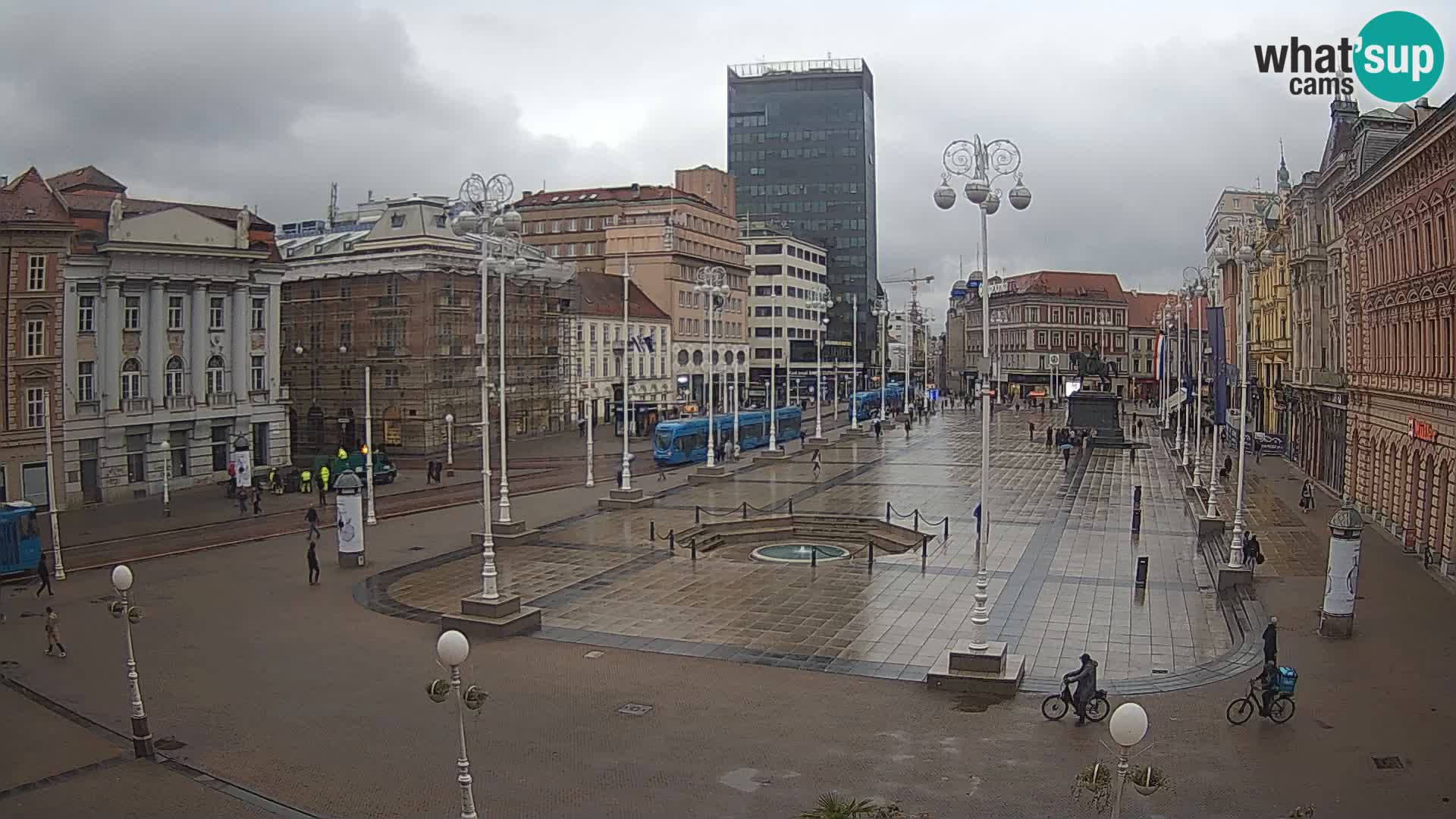 Zagreb Live Webcam – Bana Jelačić square