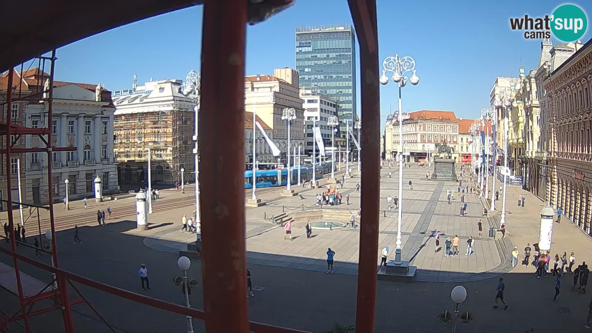 Zagreb spletna kamera trg Bana Jelačića