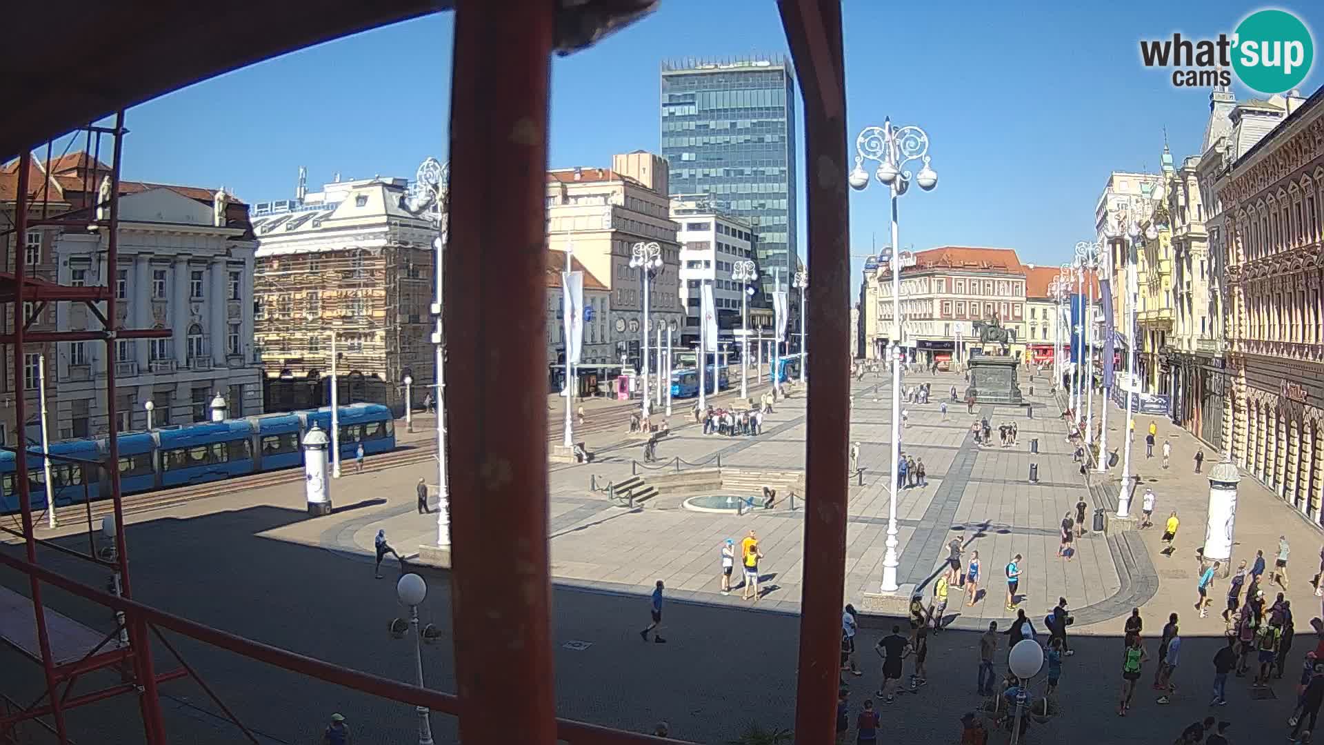 Zagreb Live Webcam – Bana Jelačić square