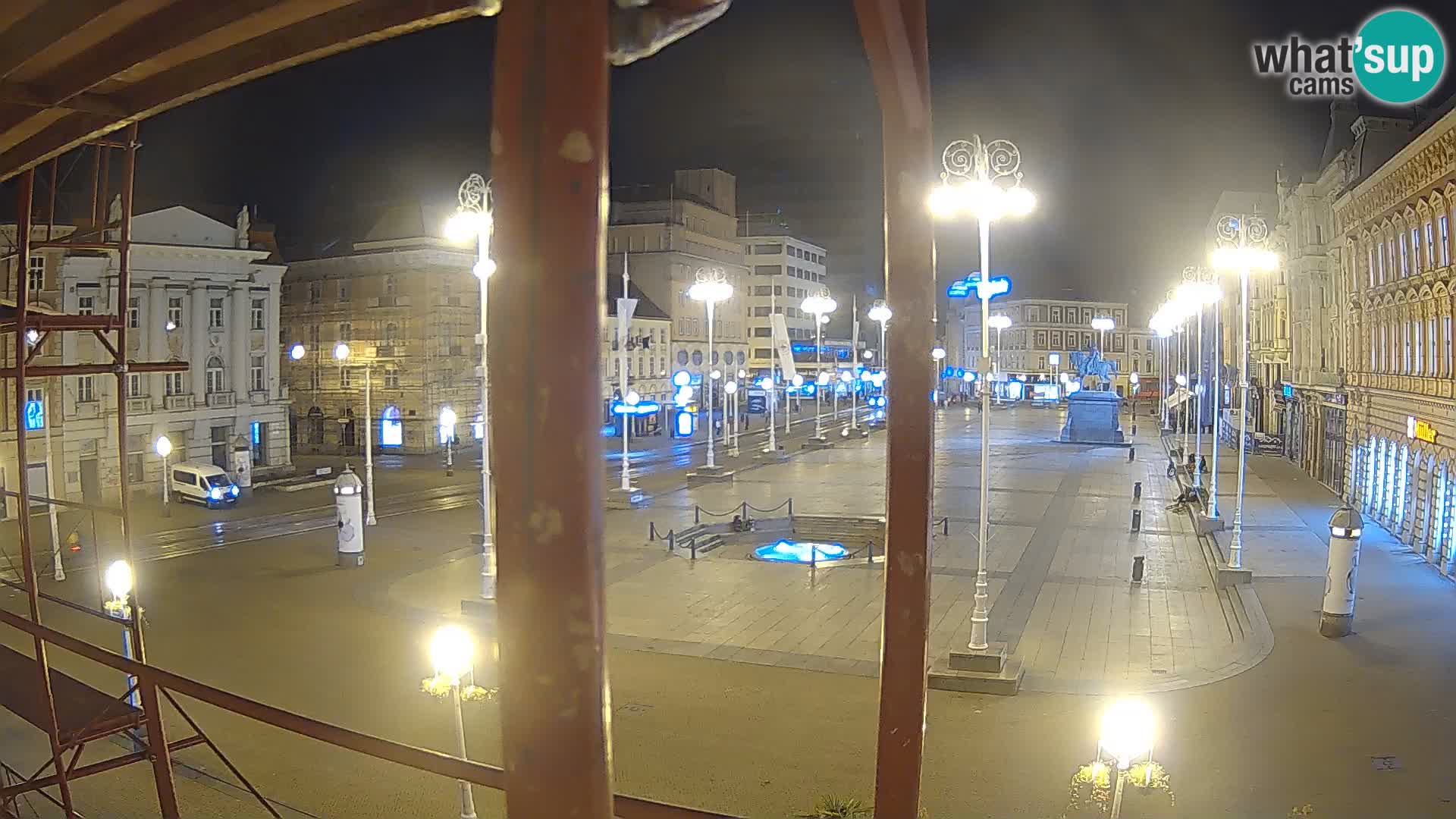 Zagreb Live Webcam – Bana Jelačić square