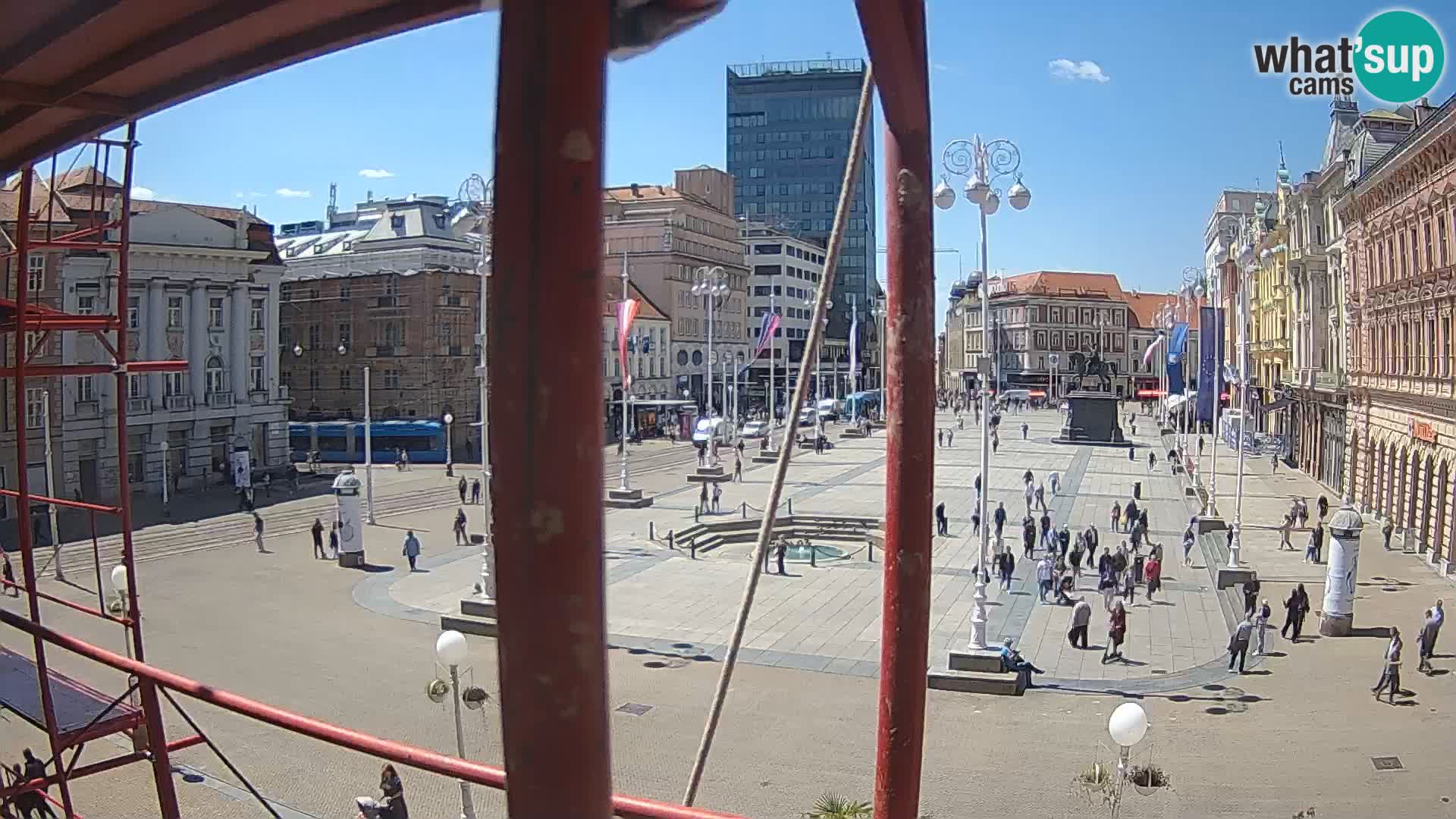 Zagreb spletna kamera trg Bana Jelačića