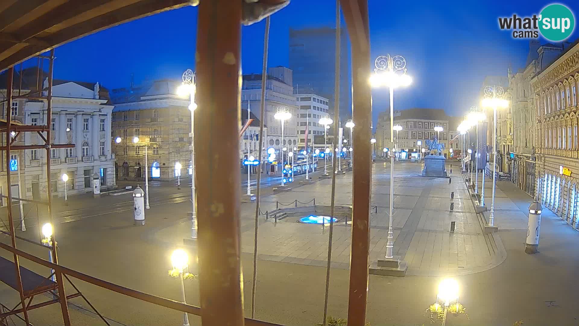 Zagreb Live Webcam – Bana Jelačić square