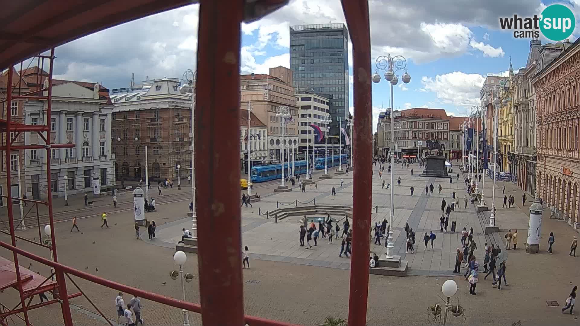Zagreb spletna kamera trg Bana Jelačića
