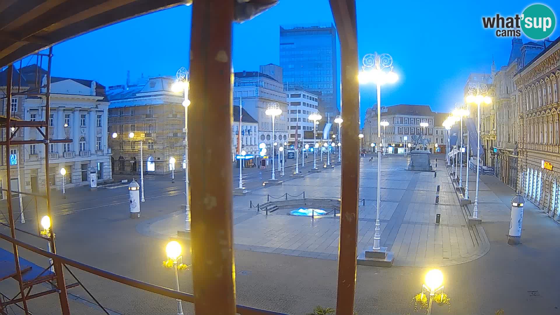 Zagreb Live Webcam – Bana Jelačić square