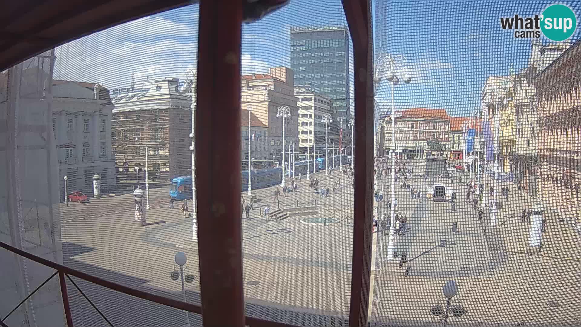 Zagreb Live Webcam – Bana Jelačić square
