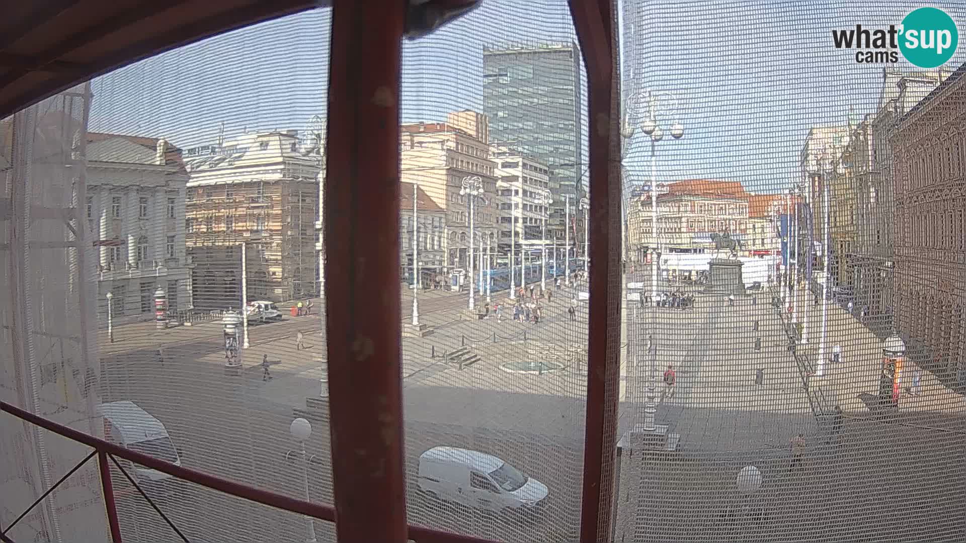 Zagreb spletna kamera trg Bana Jelačića