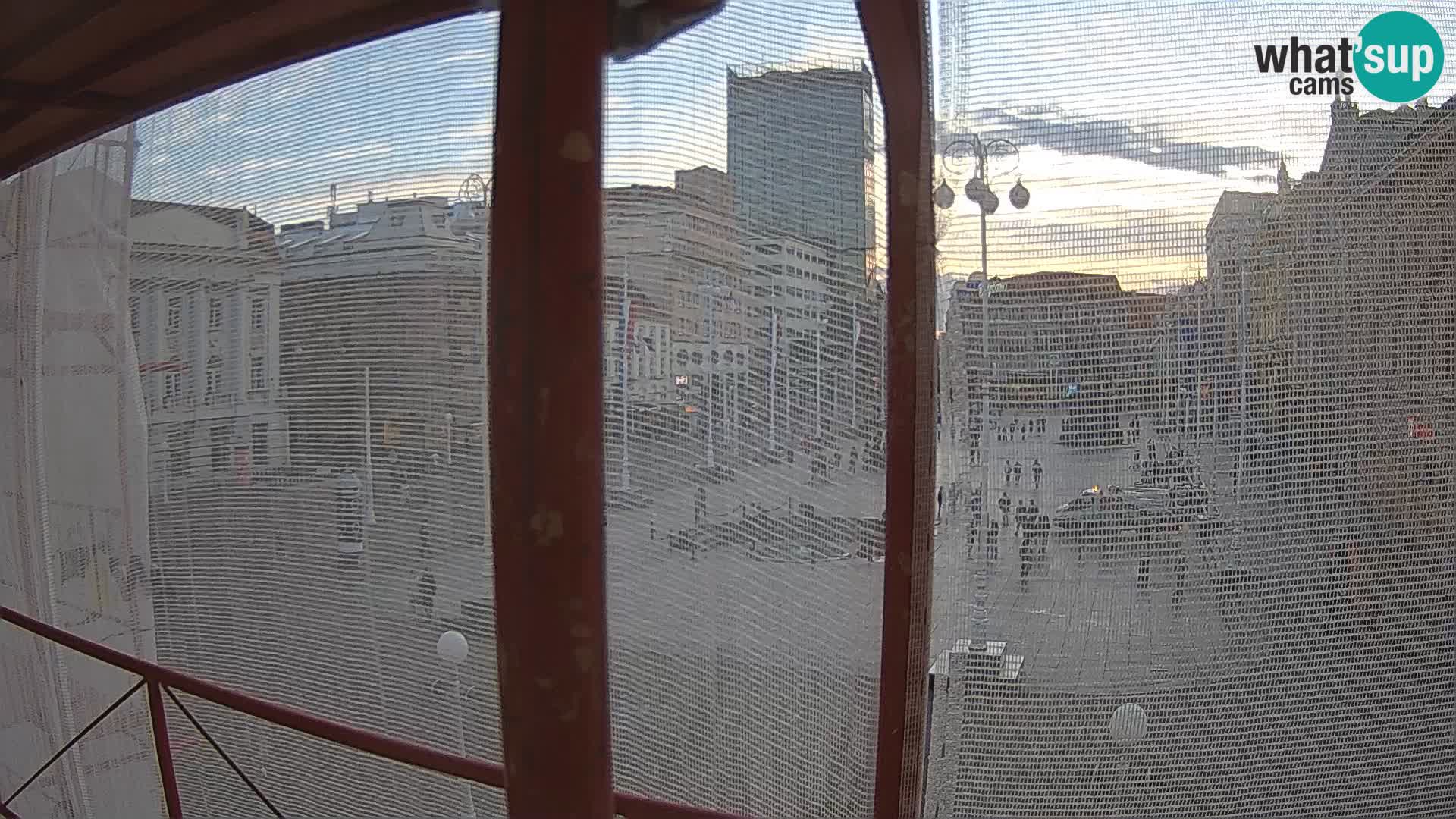 Zagreb Livecam – Bana Jelačić square