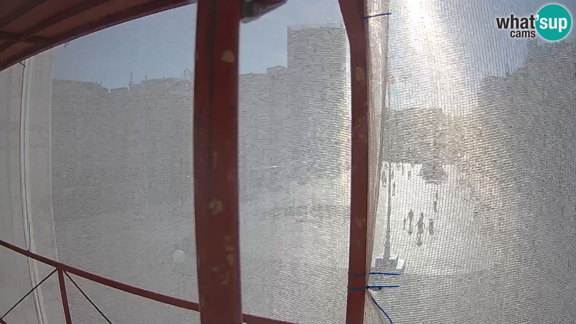 Zagreb Live Webcam – Bana Jelačić square
