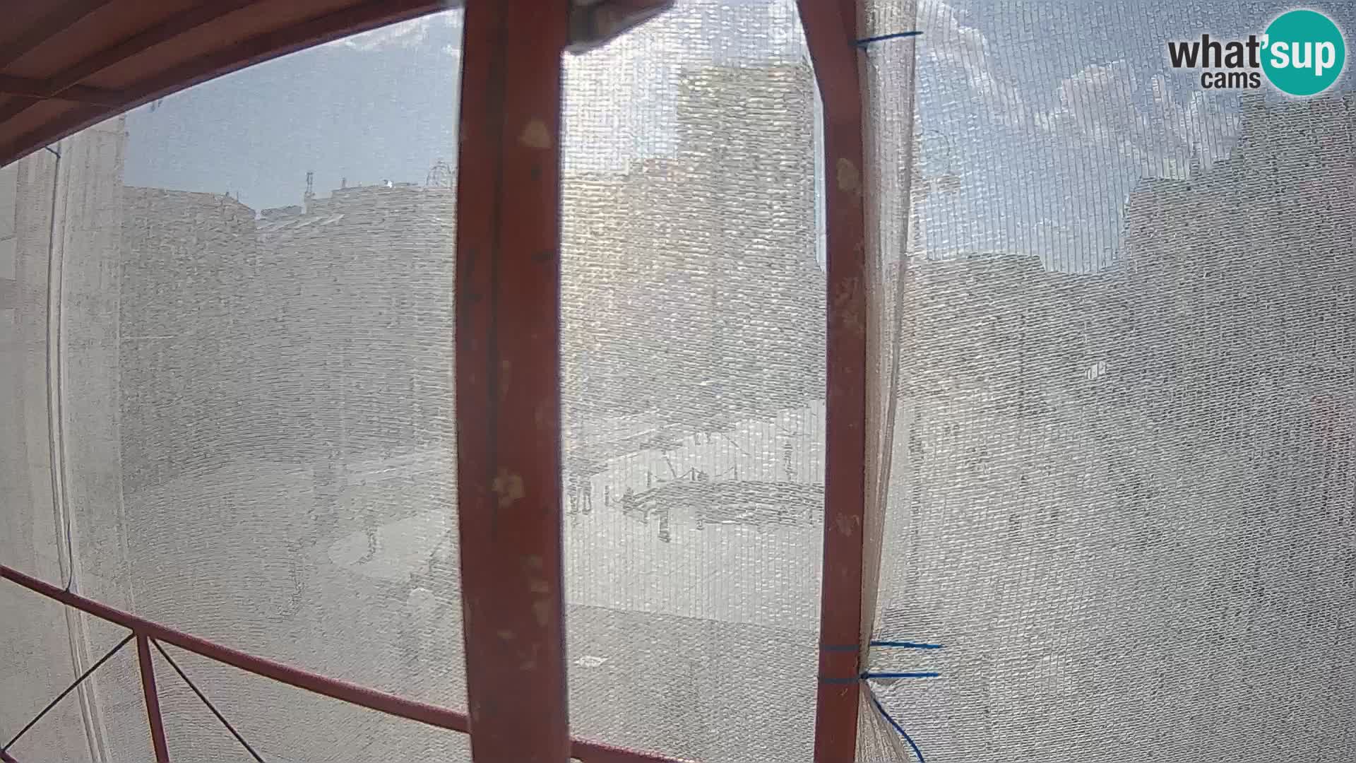 Zagreb Live Webcam – Bana Jelačić square