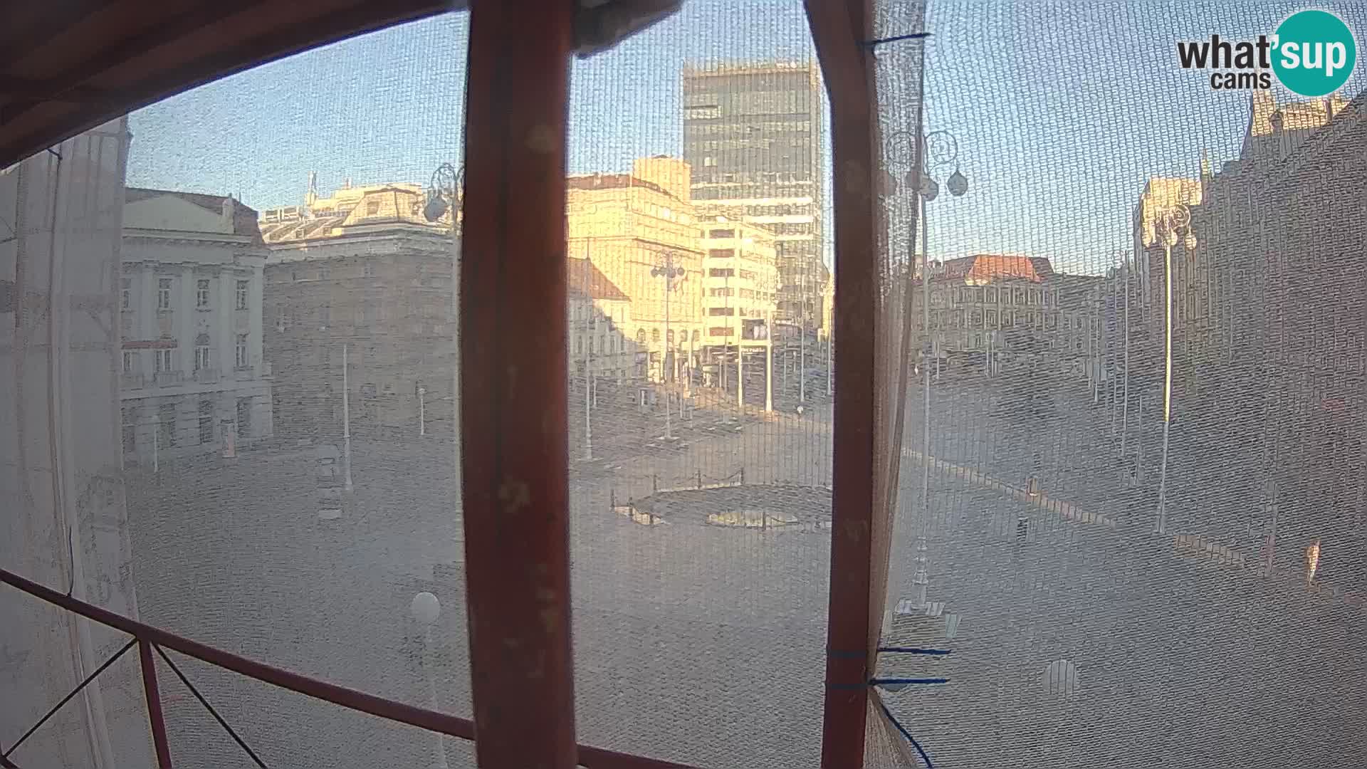 Zagreb Livecam – Bana Jelačić square